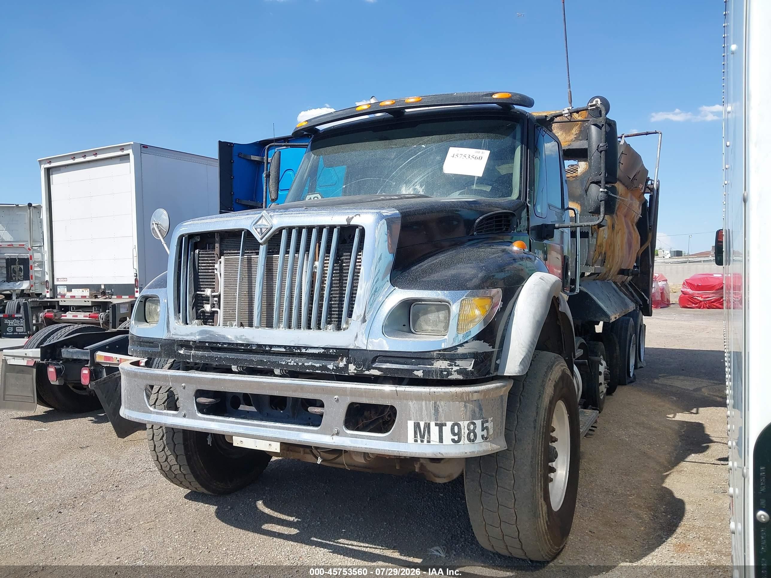 2006 International 7000-series VIN 1HTWYAHT26J314553 IAAI salvage auction — Unknown, Salvage (Arizona), sold $3,025 on 2026-09-09 (photo 2)