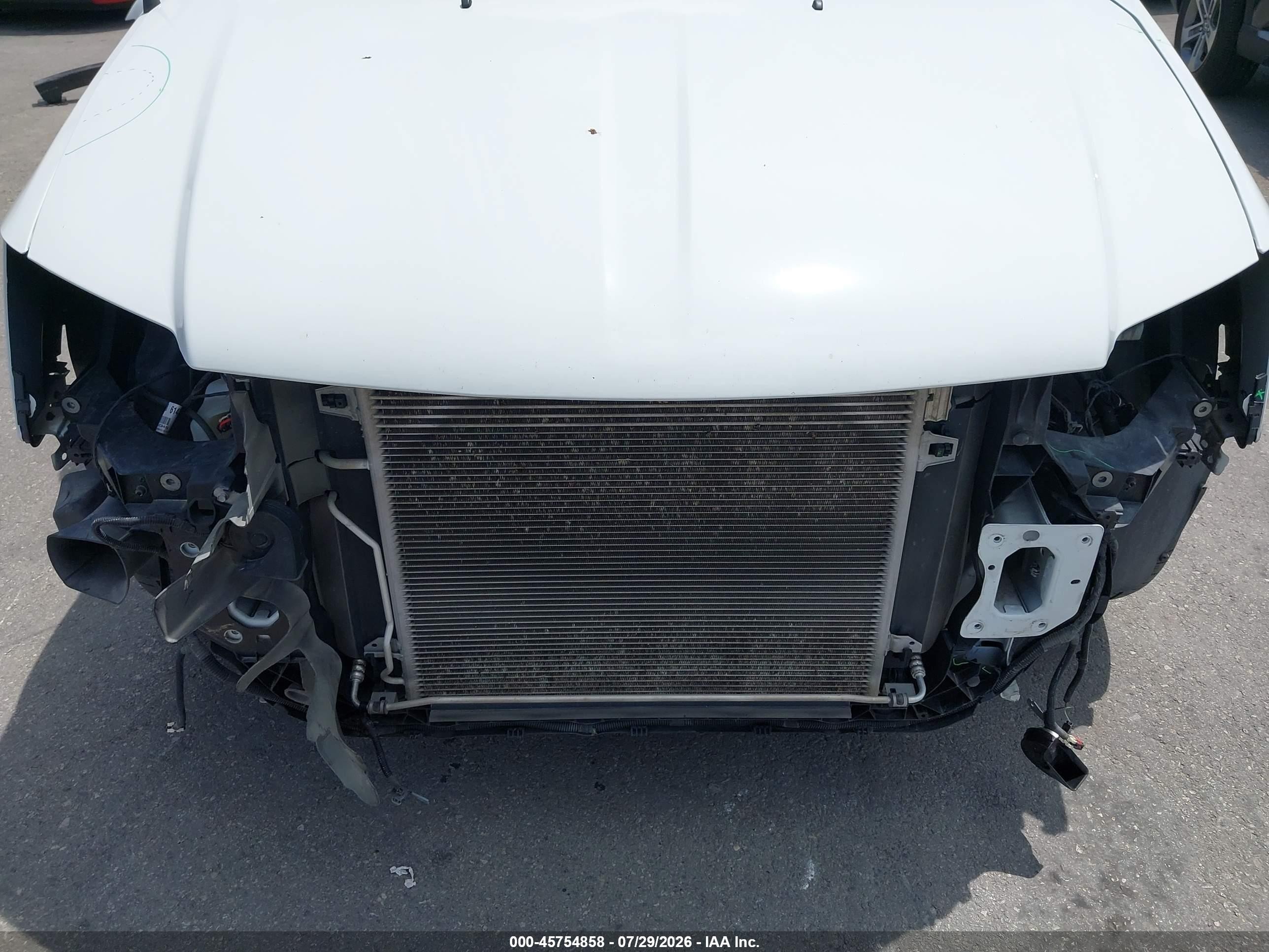2015 Chrysler Town & country VIN 2C4RC1GG7FR610161 IAAI salvage auction — Front End, Original (Texas), sold $1,600 on 2026-09-06 (photo 6)