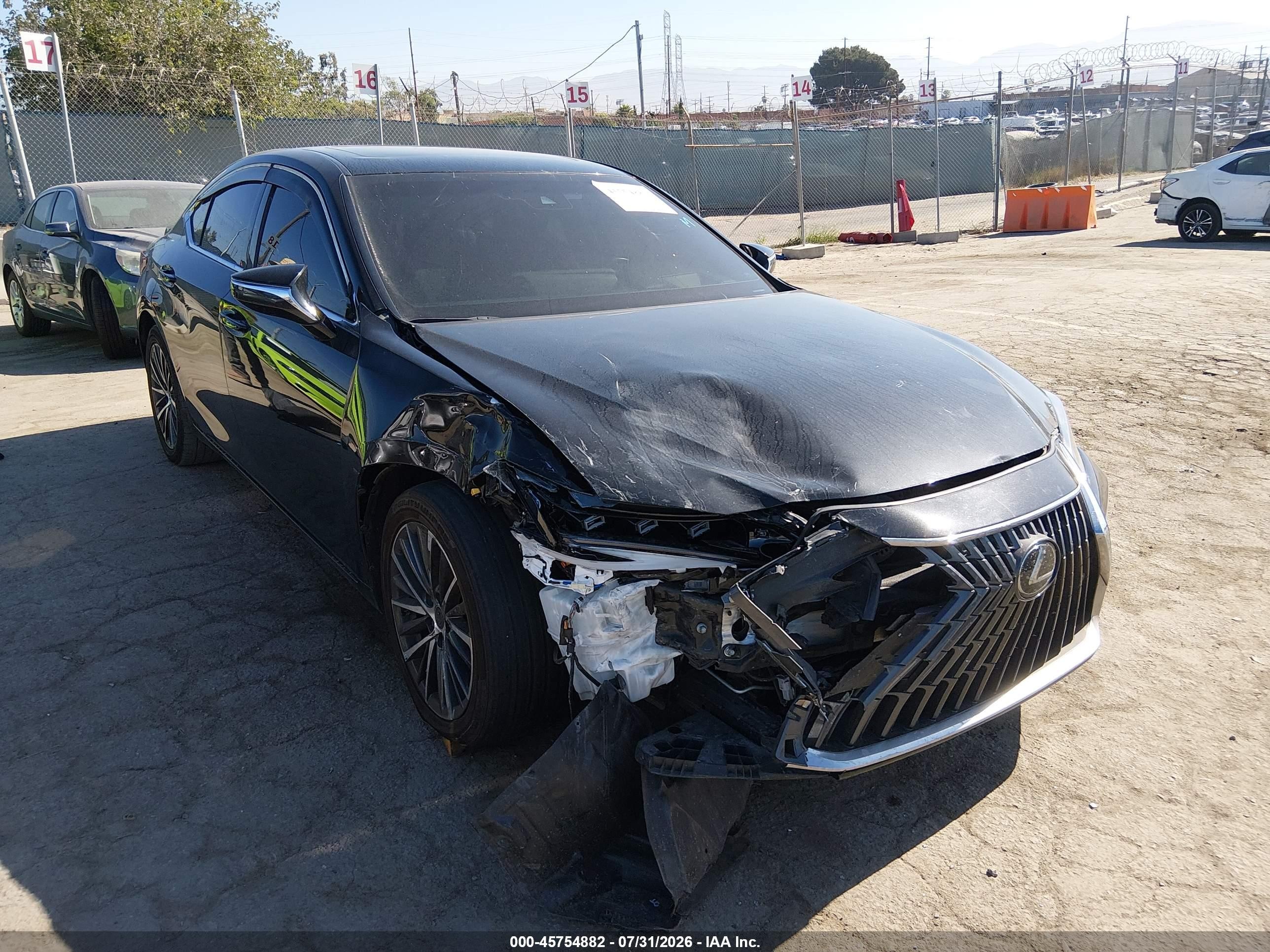 2024 Lexus ES 300h VIN 58ADA1C16RU037654 — IAAI salvage auction photo