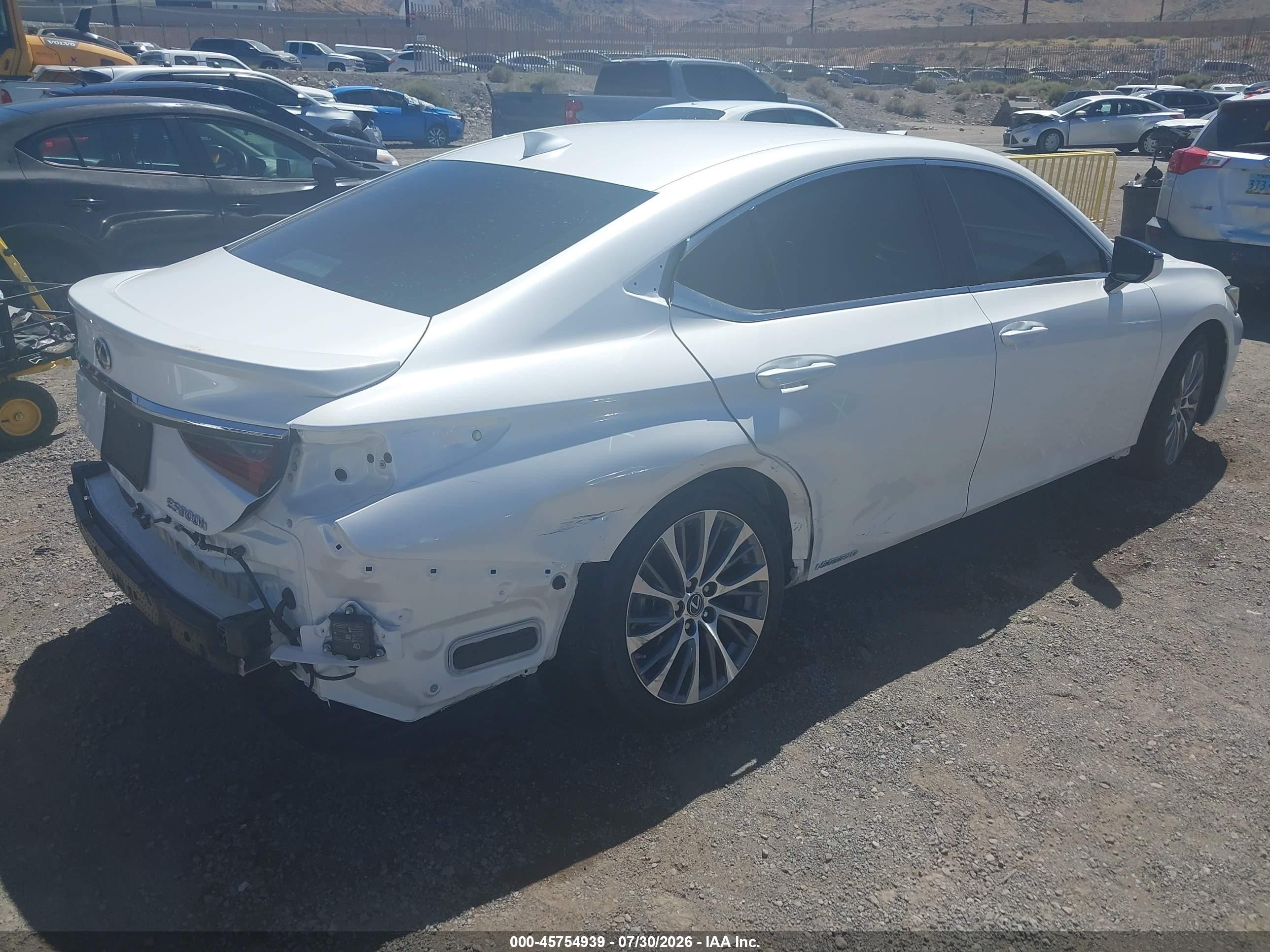2021 Lexus ES VIN 58ADA1C14MU003768 IAAI salvage auction — Rear End, Salvage (Nevada), sold $14,100 on 2026-09-05 (photo 4)
