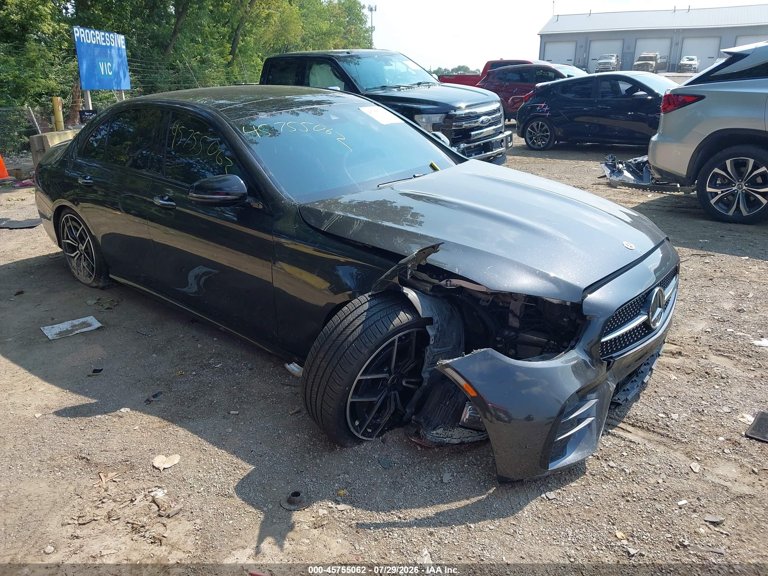 2023 Mercedes-Benz E-Class VIN W1KZF5KB0PB099182 — IAAI salvage auction photo