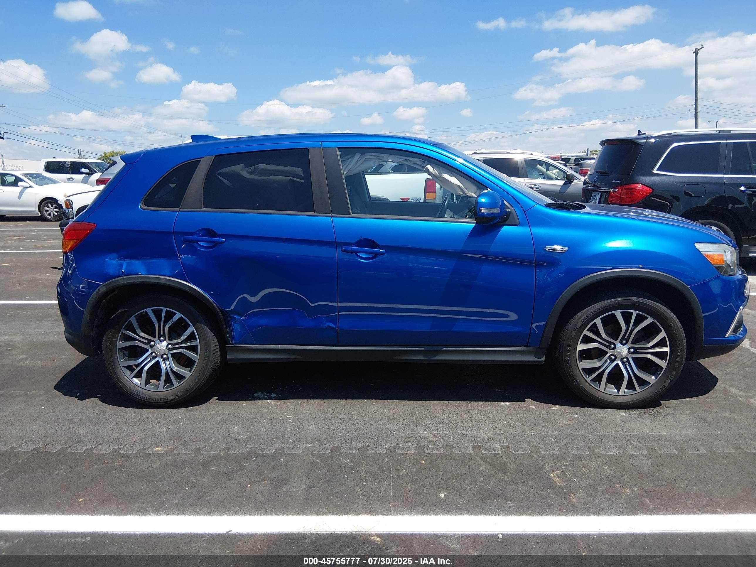 2017 Mitsubishi Outlander VIN JA4AR3AW3HZ065585 IAAI salvage auction — Side, Salvage (Tennessee), sold $1,100 on 2026-09-14 (photo 6)