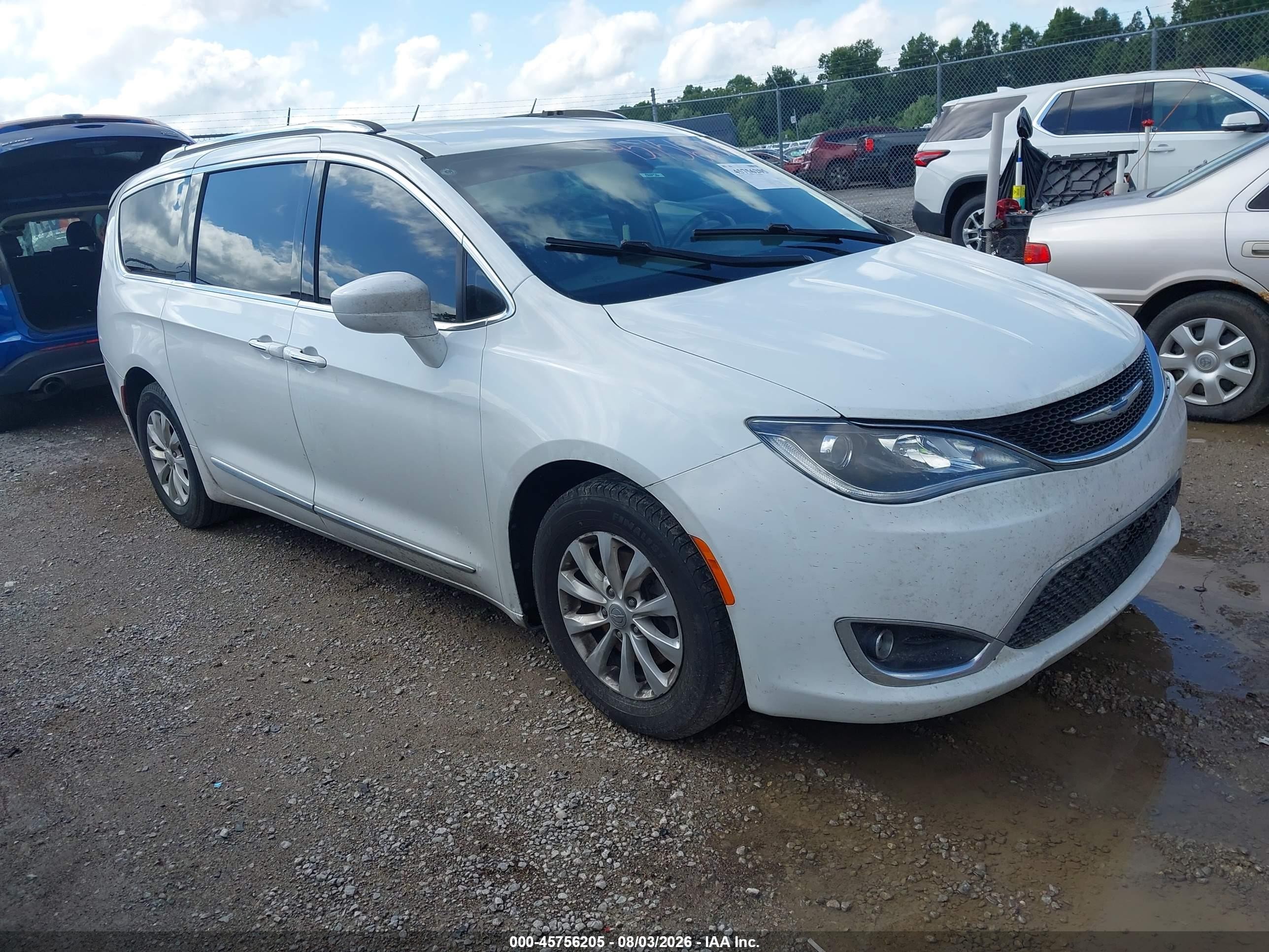 2018 Chrysler Pacifica VIN 2C4RC1EGXJR295125 IAAI salvage auction — Rear End, Salvage (Kentucky), sold $2,100 on 2026-09-05 (photo 1)