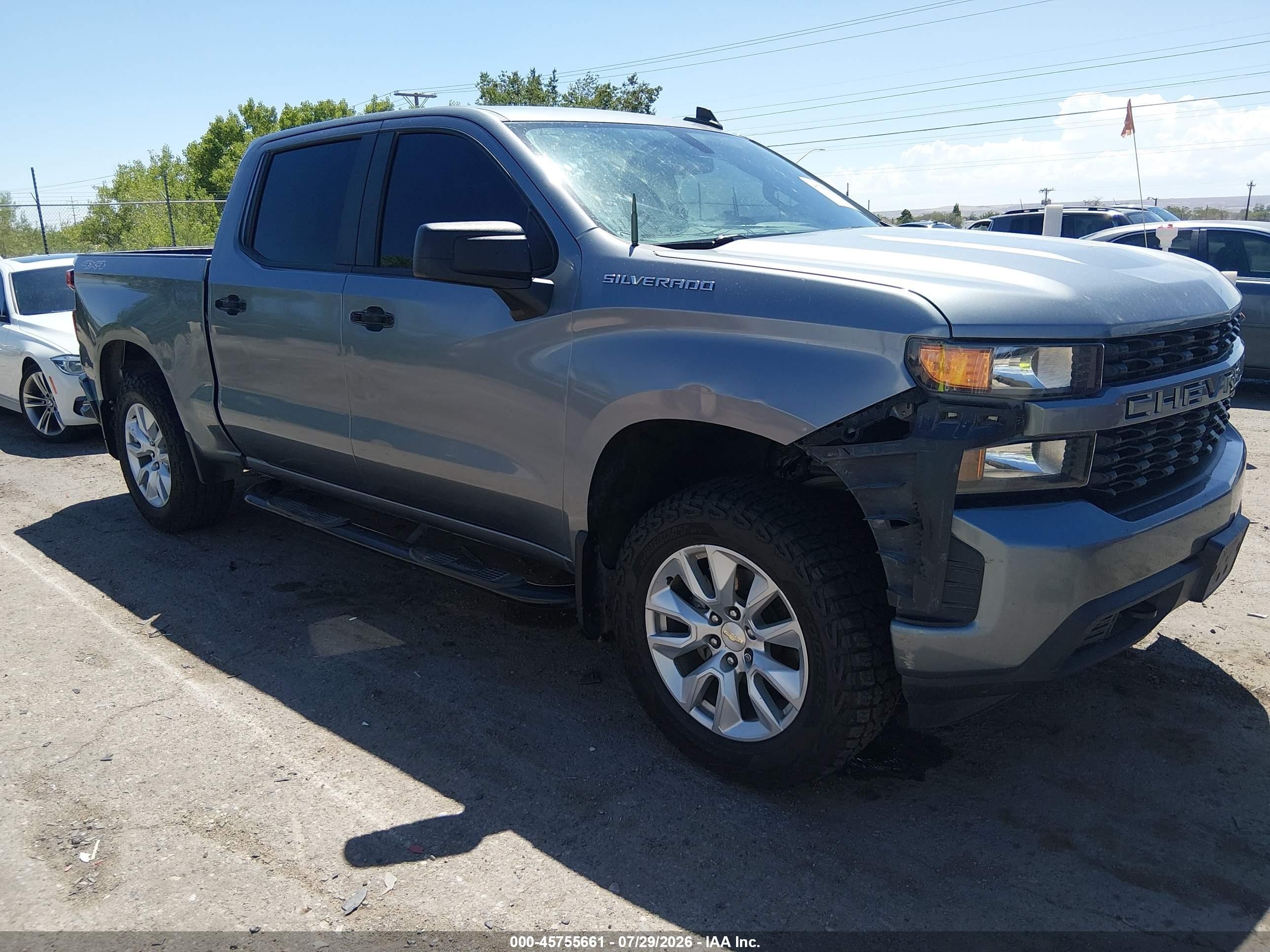 2020 Chevrolet Silverado 1500 VIN 3GCUYBEF9LG171722 — IAAI salvage auction photo
