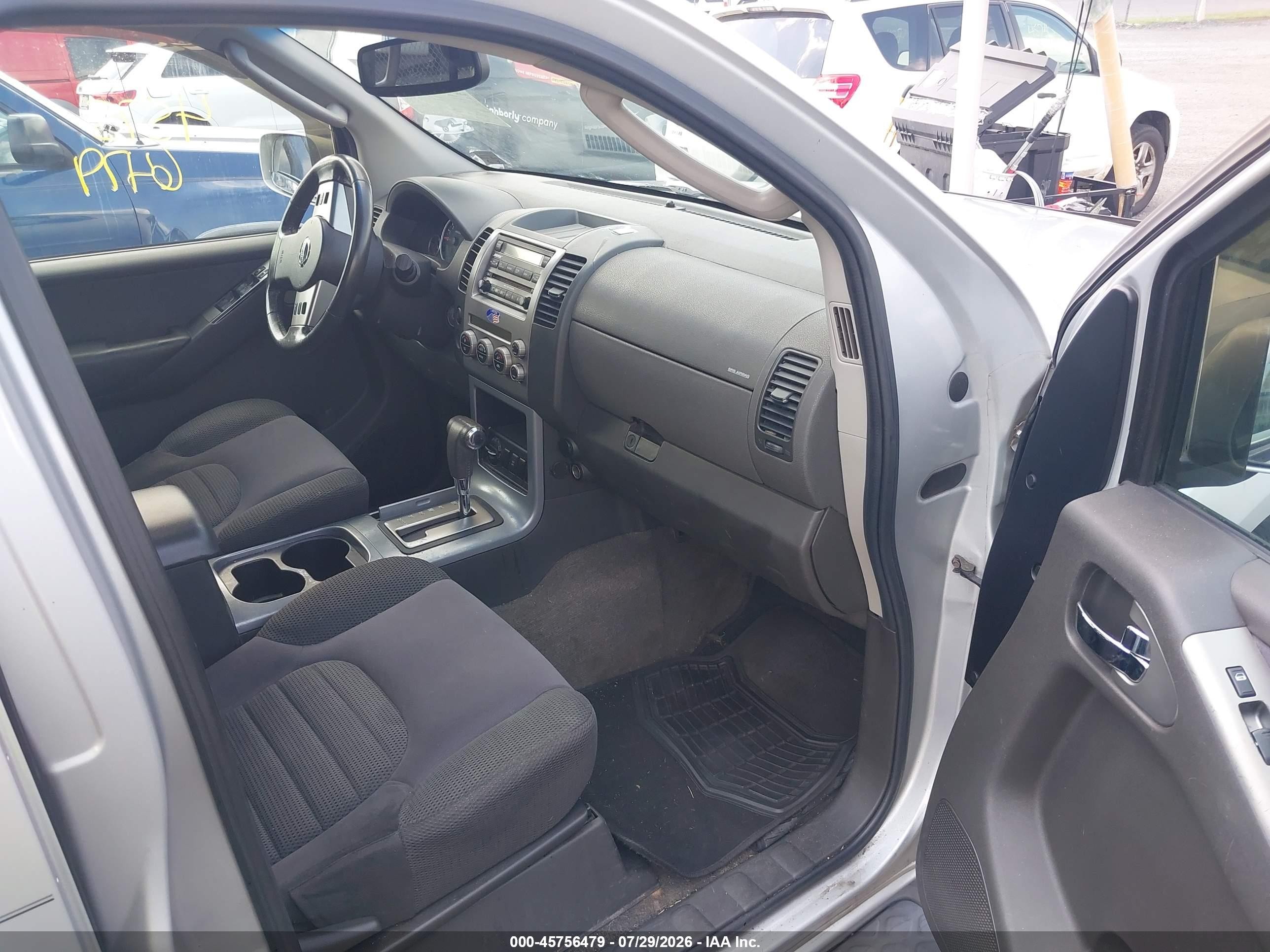 2006 Nissan Pathfinder VIN 5N1AR18W76C643330 IAAI salvage auction — Normal Wear, Clear (Virginia), sold $475 on 2026-09-08 (photo 5)