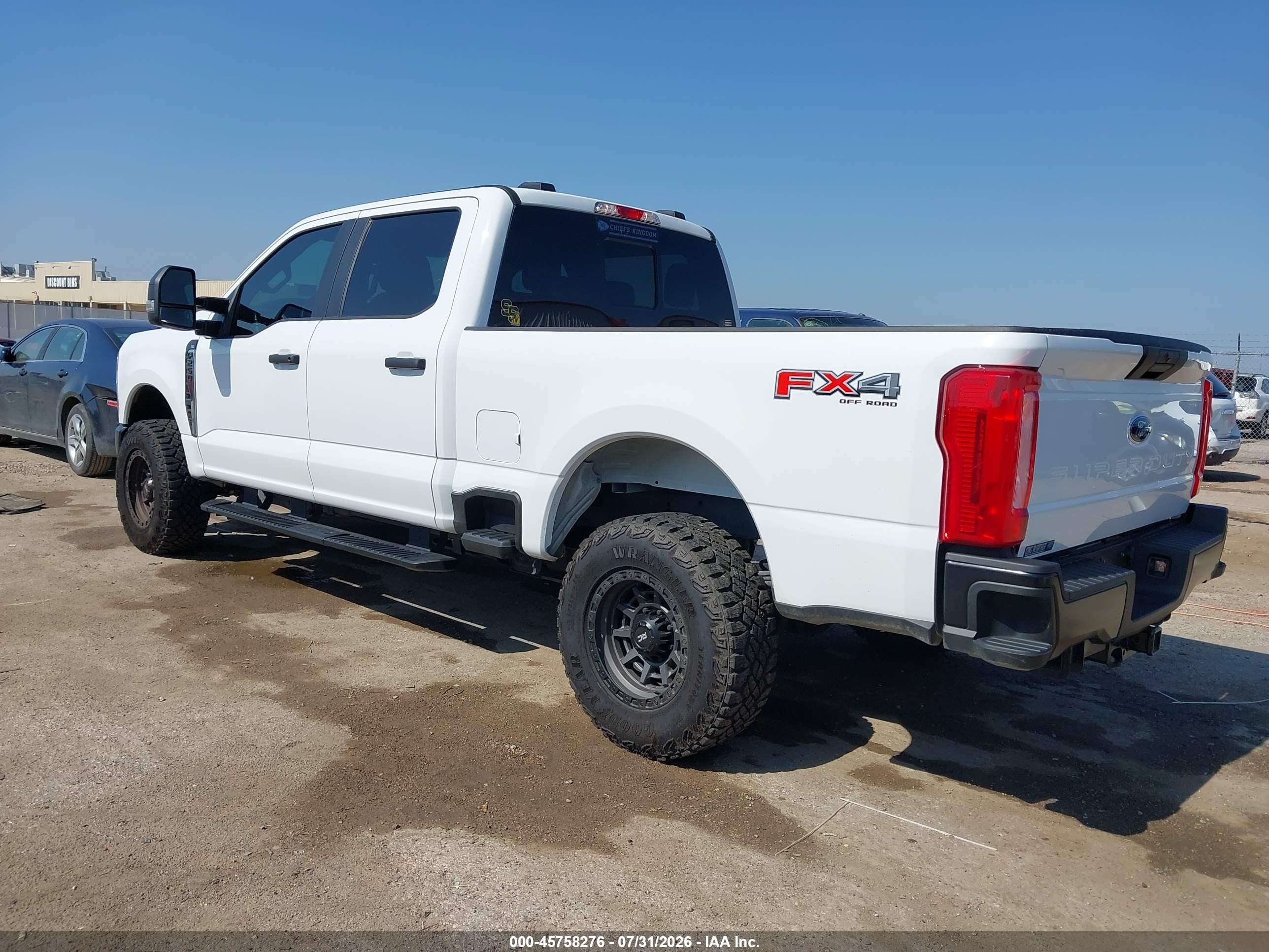 2025 Ford F-250 VIN 1FT7W2BA8SEC82134 IAAI salvage auction — Hail, Salvage (Kansas), sold $35,550 on 2026-08-28 (photo 3)