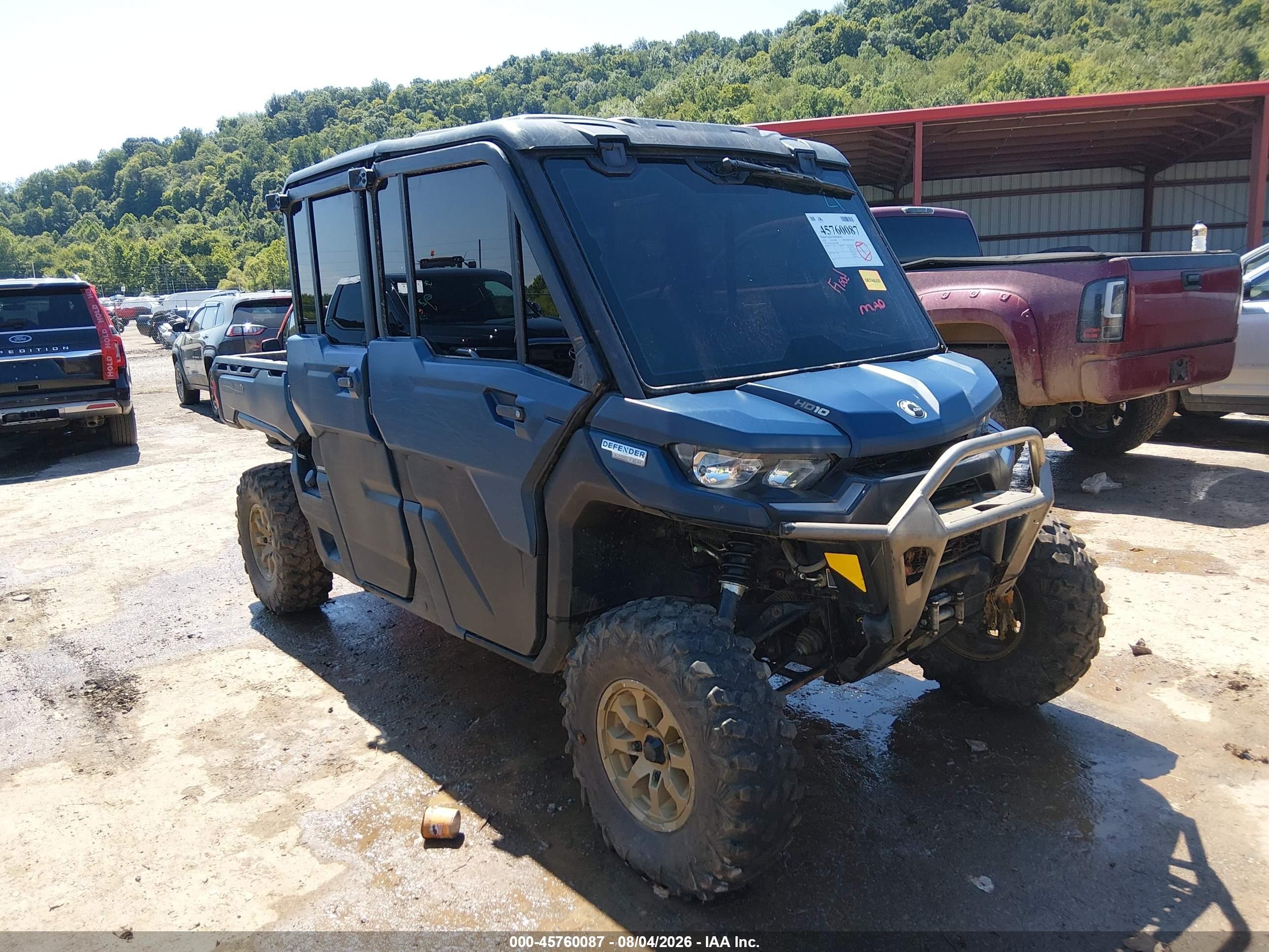 2025 Can-Am Defender VIN 3JBUUAX42SK024089 — IAAI salvage auction photo