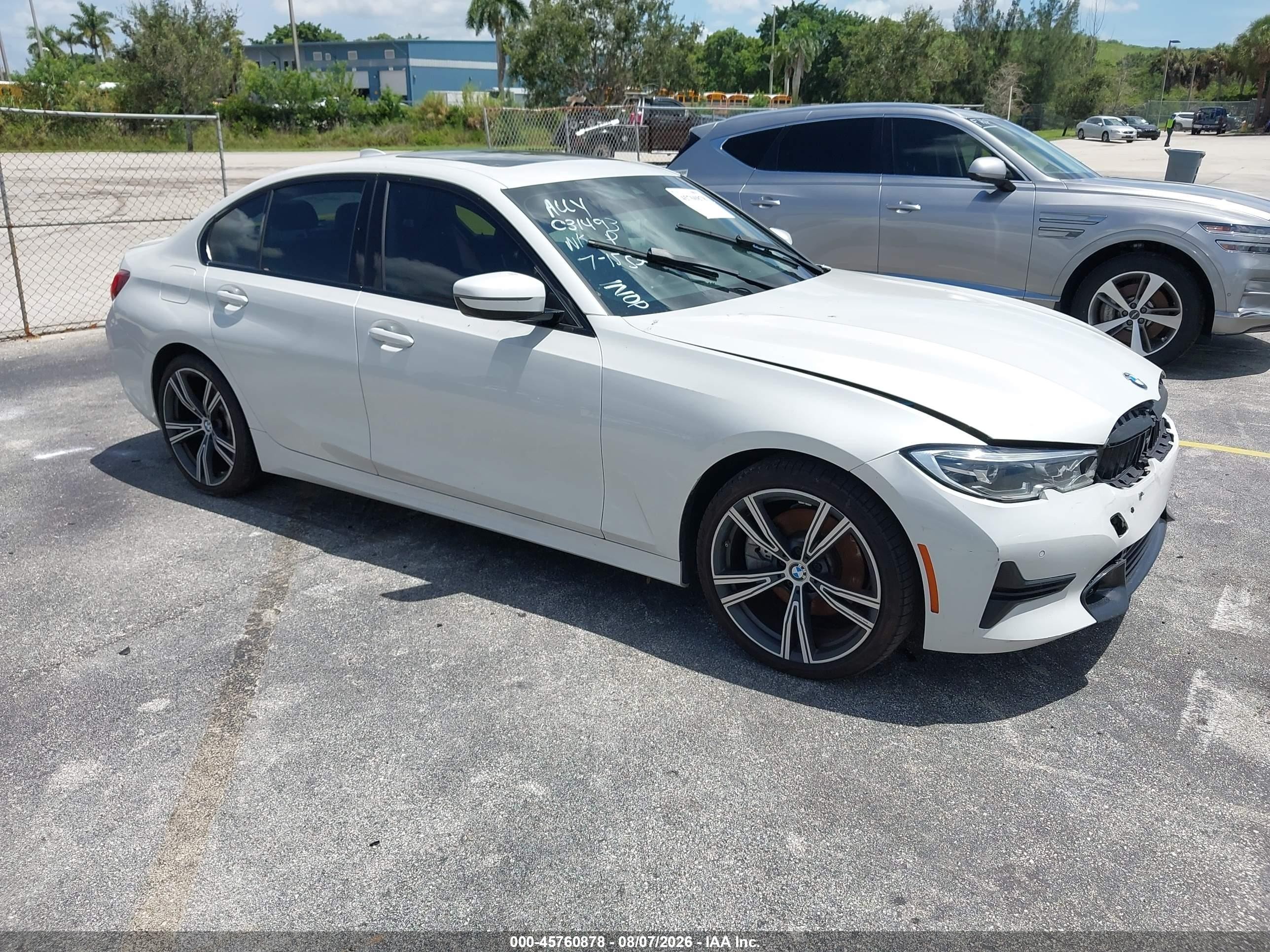 2022 BMW 3 Series VIN 3MW5R1J04N8C31493 — IAAI salvage auction photo