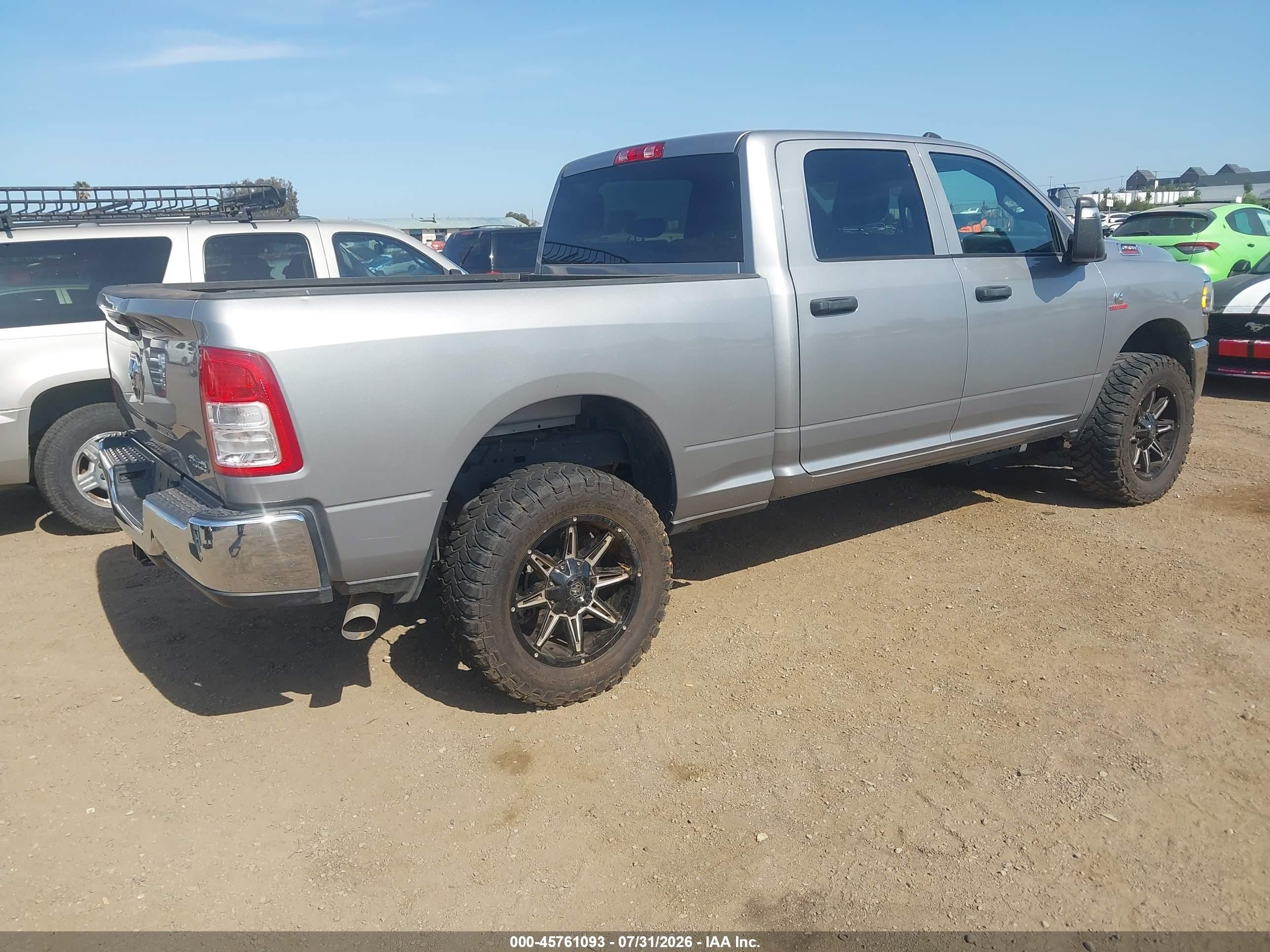 2024 Ram 2500 VIN 3C6UR5CL7RG279019 IAAI salvage auction — Unknown, Salvage (California), sold $22,150 on 2026-08-17 (photo 4)