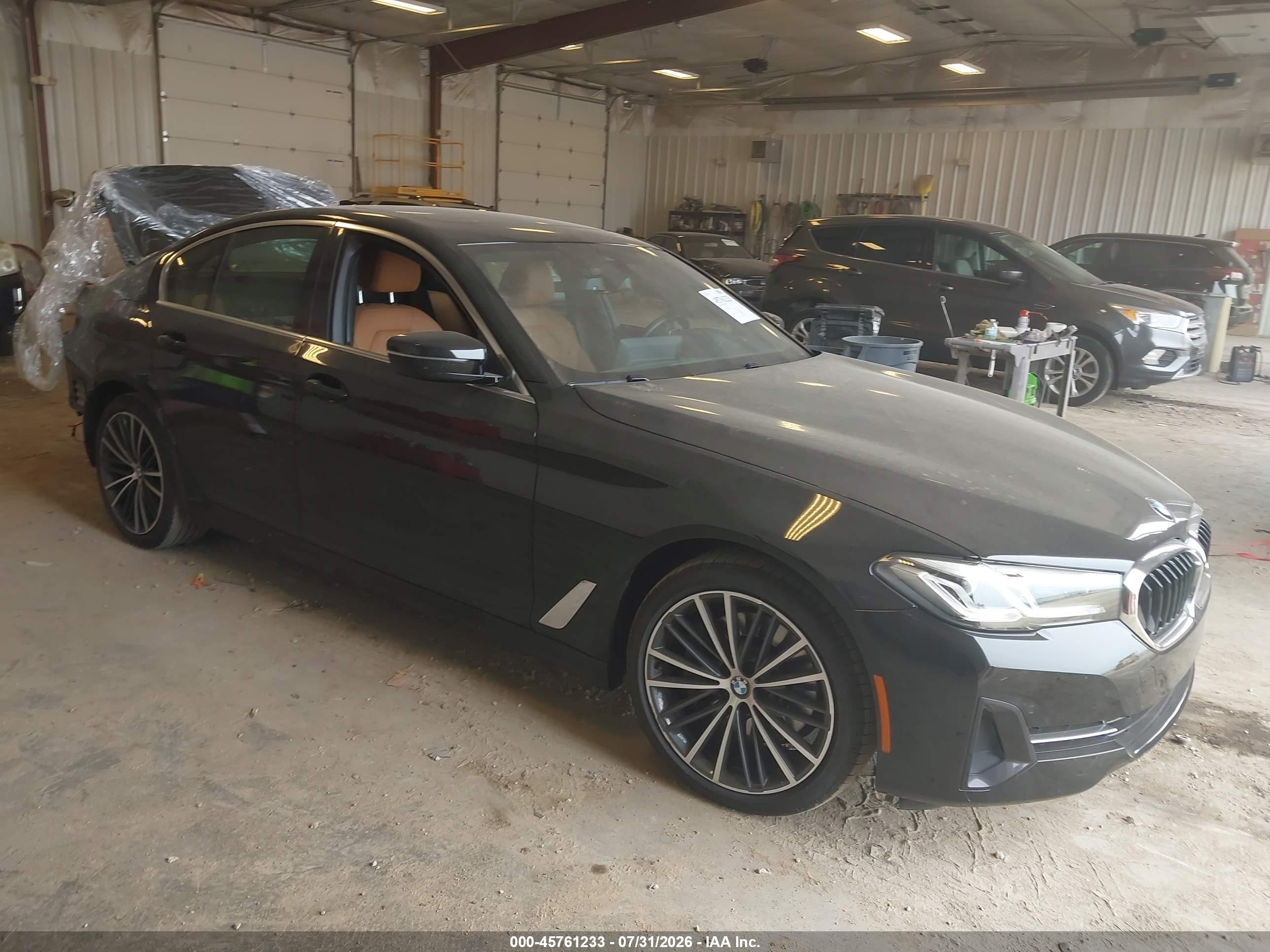2023 BMW 5 Series VIN WBA13BJ04PWY17837 — IAAI salvage auction photo