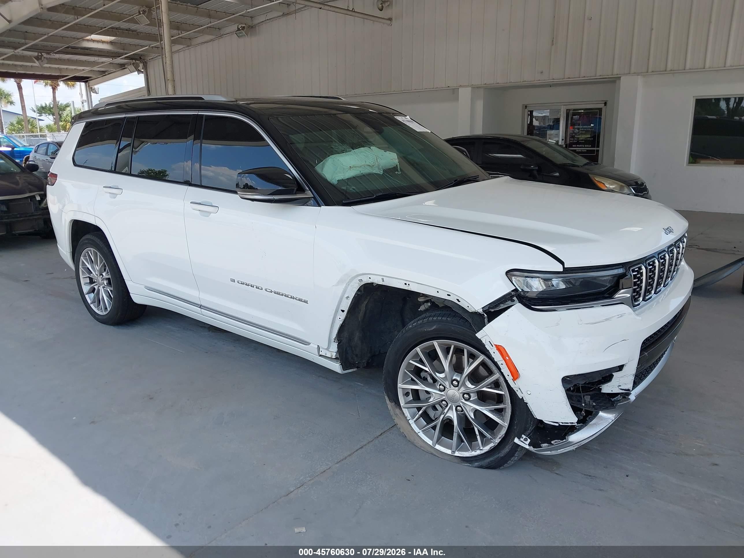 2023 Jeep Grand Cherokee L VIN 1C4RJJEG5P8776863 — IAAI salvage auction photo