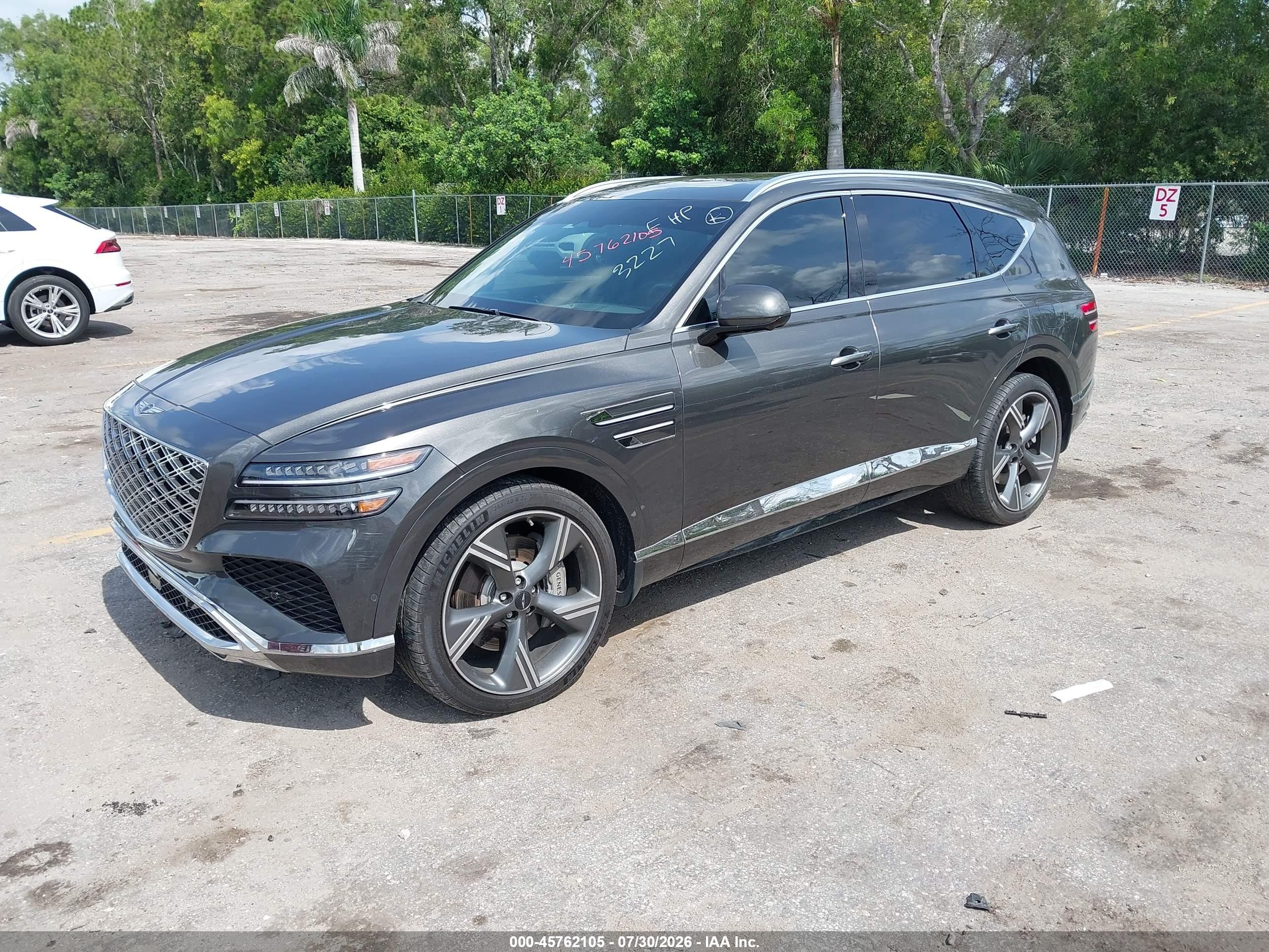 2025 Genesis Gv80 VIN KMUHEESCXSU223227 IAAI salvage auction — Unknown, Rebuildable (Florida), sold $30,300 on 2026-08-31 (photo 2)