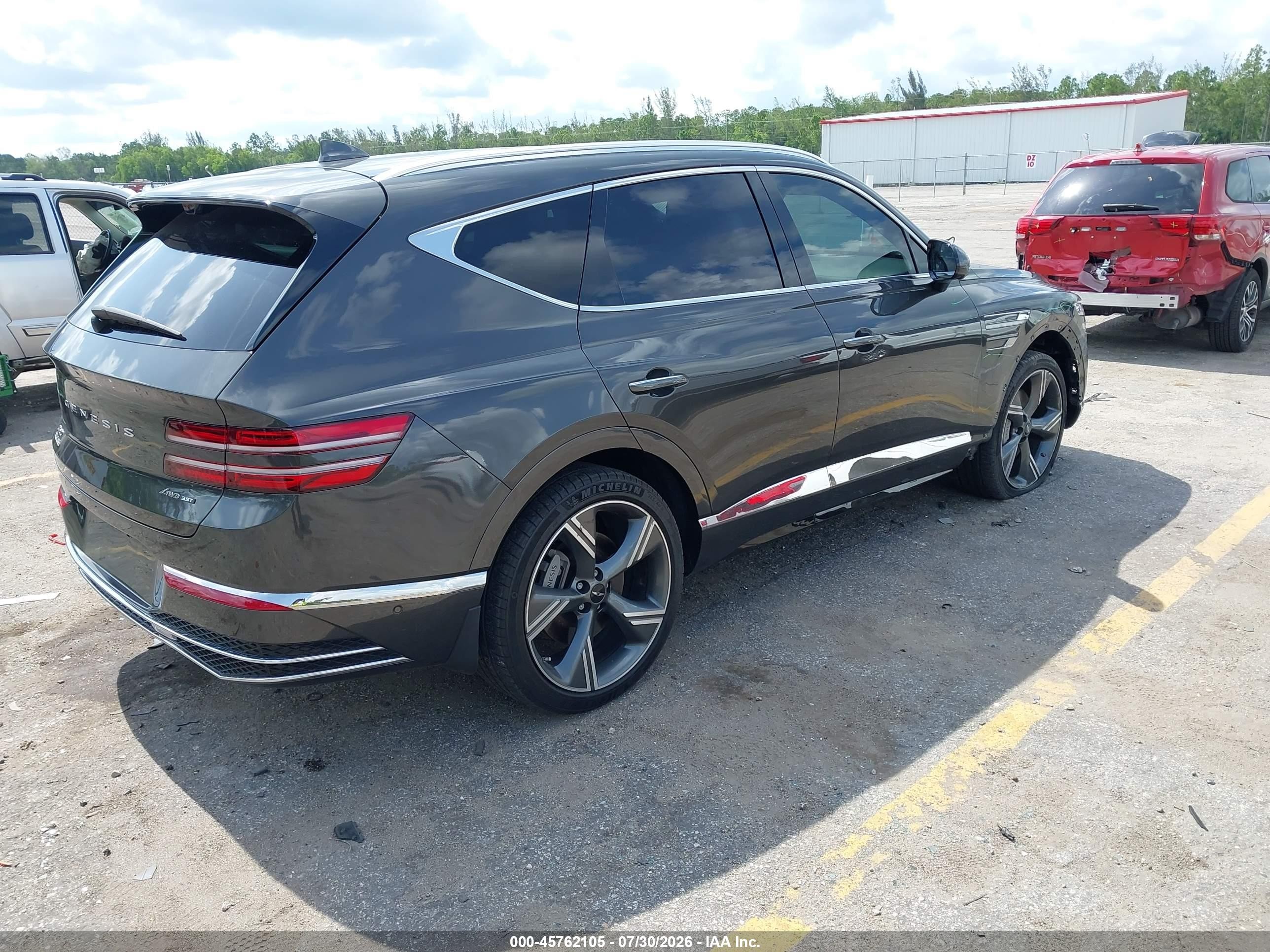 2025 Genesis Gv80 VIN KMUHEESCXSU223227 IAAI salvage auction — Unknown, Rebuildable (Florida), sold $30,300 on 2026-08-31 (photo 4)