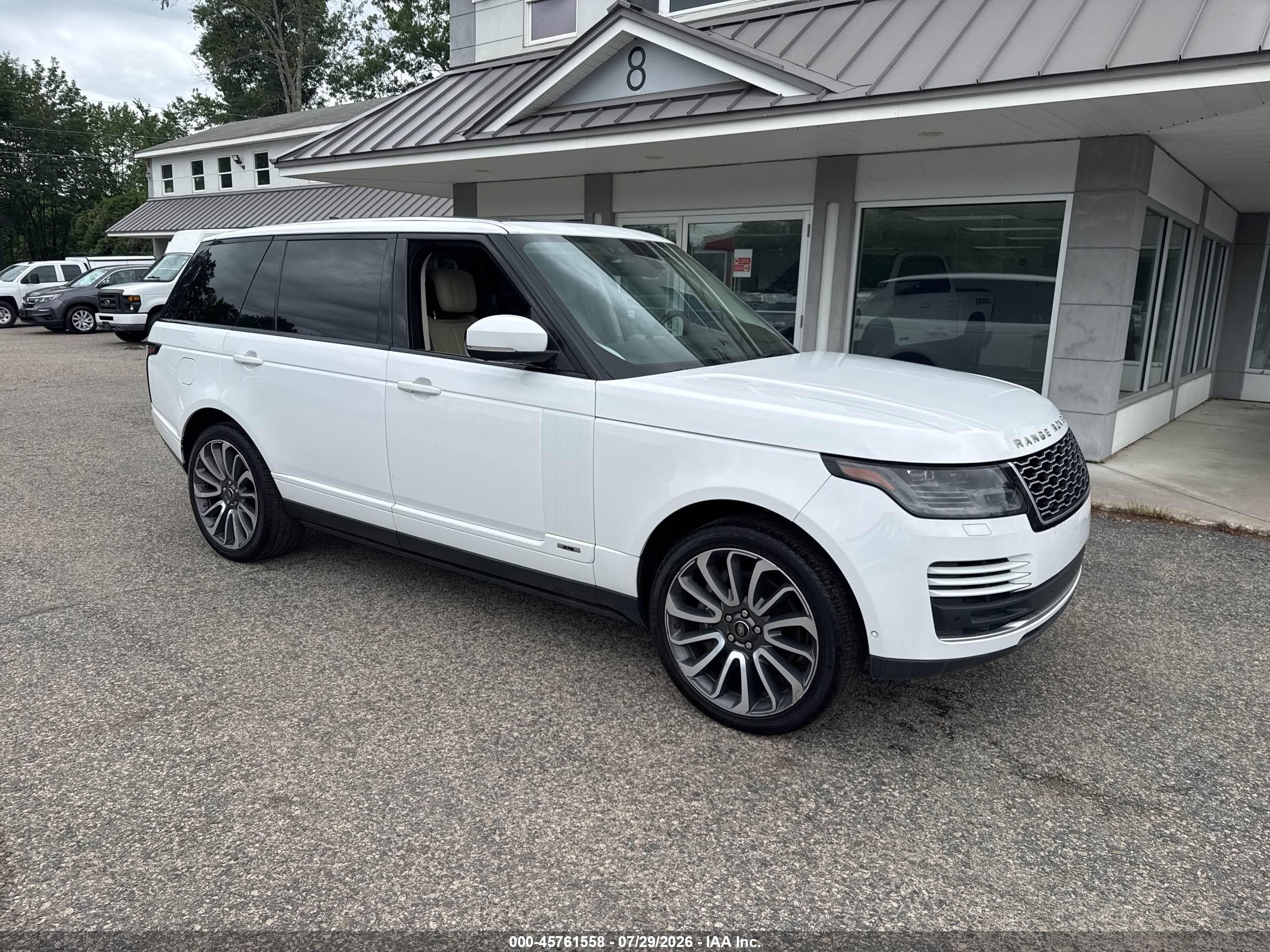 2018 Land Rover Range Rover VIN SALGS5RE3JA380542 IAAI salvage auction — Normal Wear, Clear (New Jersey), sold $19,300 on 2026-08-26 (photo 1)