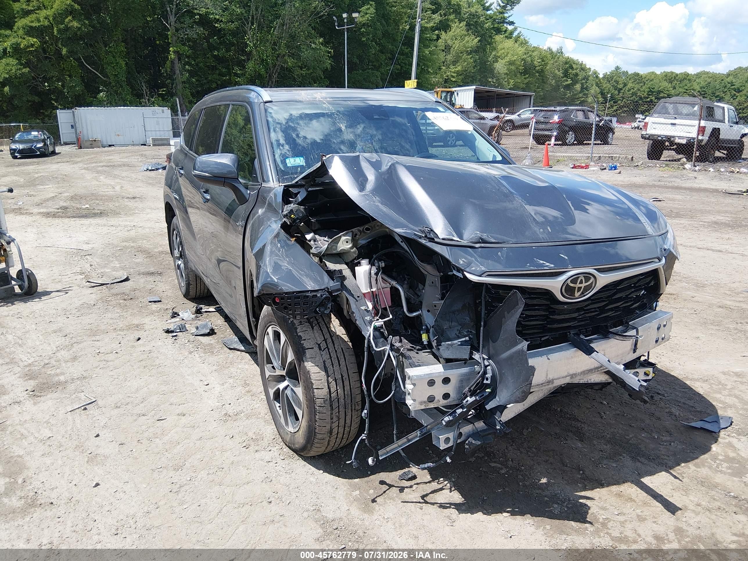 2021 Toyota Highlander VIN 5TDGZRBH5MS532455 — IAAI salvage auction photo