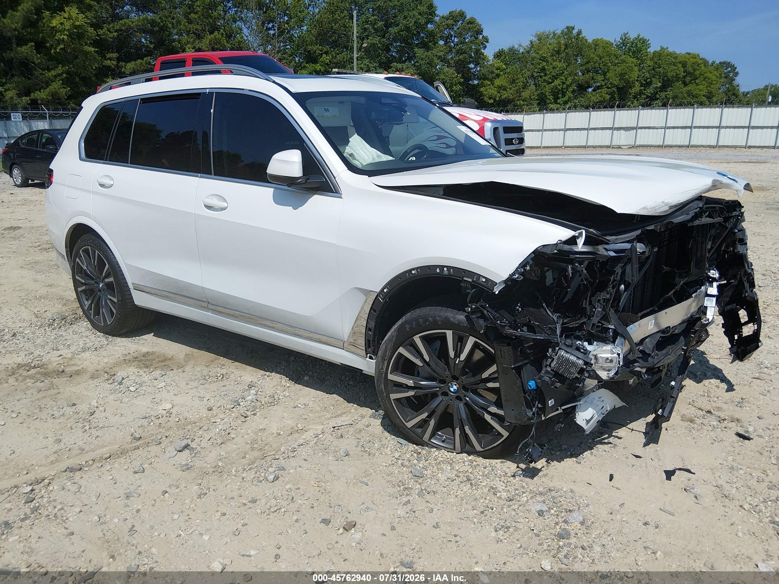 2024 BMW X7 VIN 5UX23EM08R9W15684 — IAAI salvage auction photo