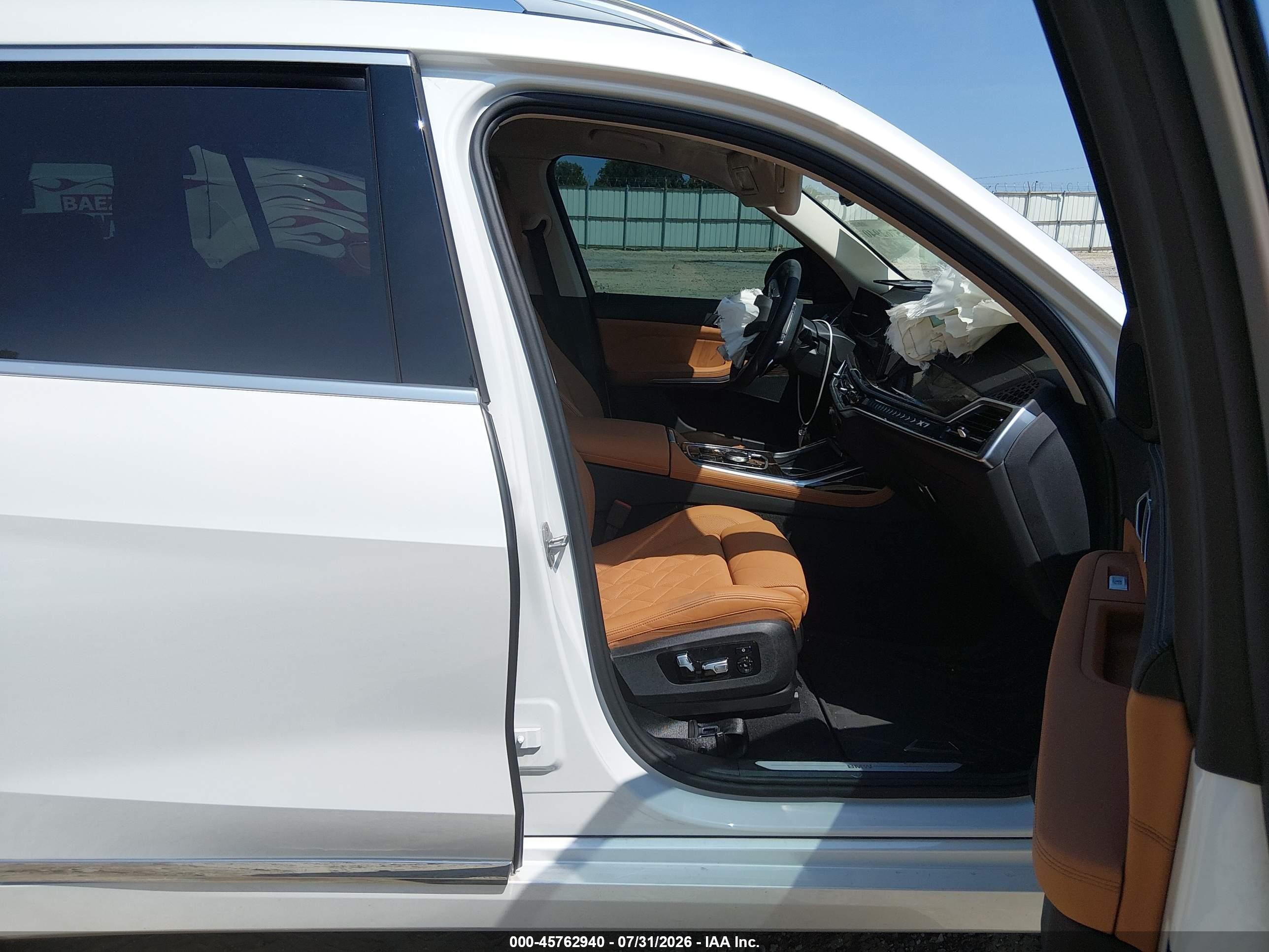 2024 BMW X7 VIN 5UX23EM08R9W15684 IAAI salvage auction — Front End, Wait Title, sold $24,700 on 2026-09-20 (photo 5)