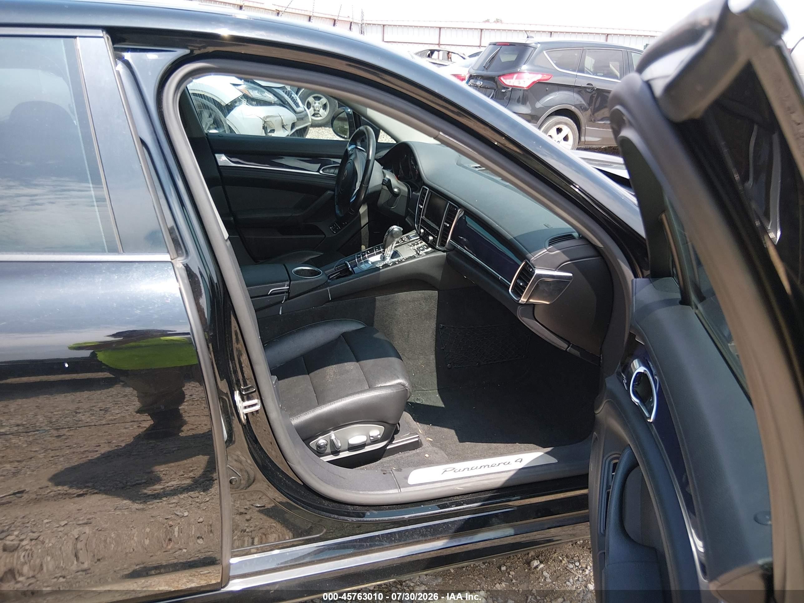 2014 Porsche Panamera VIN WP0AA2A79EL008080 IAAI salvage auction — Water/Flood, Salvage (Arkansas), sold $3,500 on 2026-09-12 (photo 5)