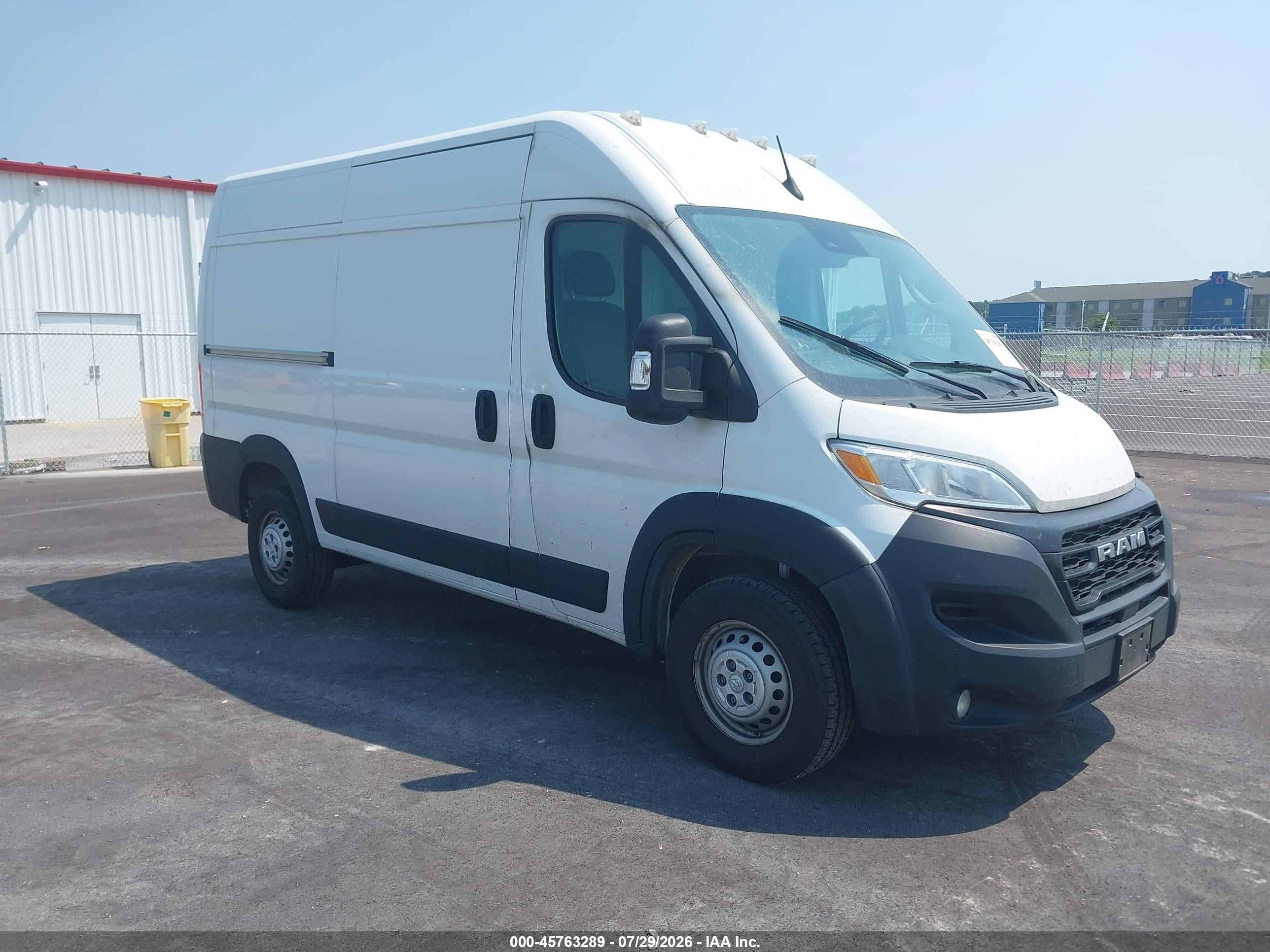 2024 Ram ProMaster 2500 VIN 3C6LRVCG0RE146242 — IAAI salvage auction photo
