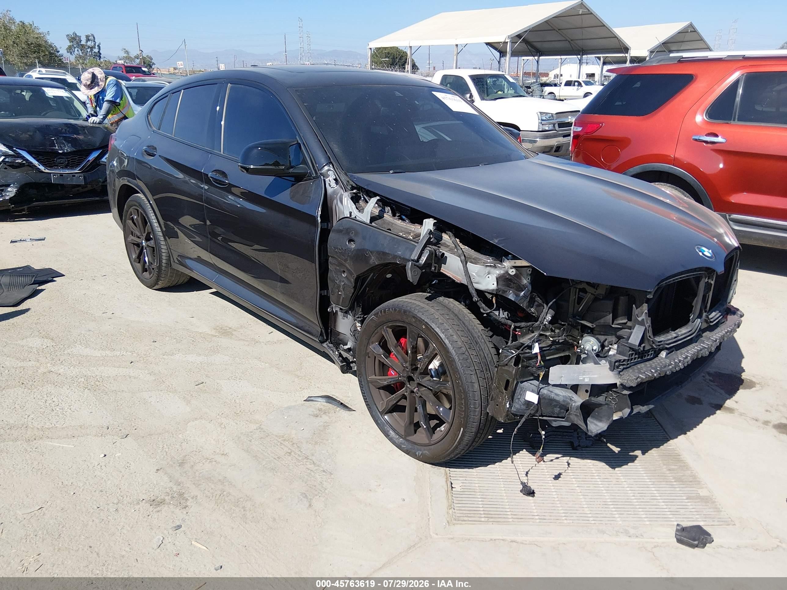2025 BMW X4 VIN 5UX43DT01S9030715 — IAAI salvage auction photo