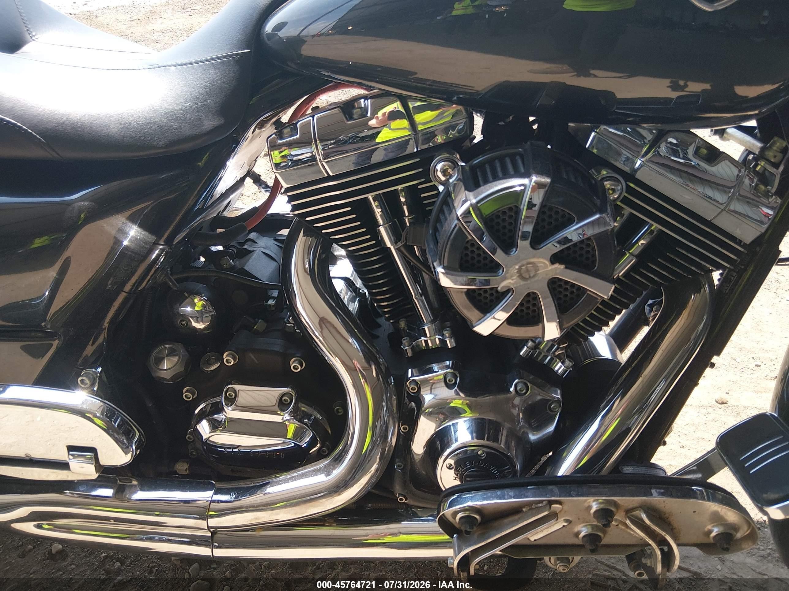 2009 Harley-davidson Flhx VIN 1HD1KB4179Y686872 IAAI salvage auction — Front End, Salvage (Ohio), sold $1,950 on 2026-09-25 (photo 8)