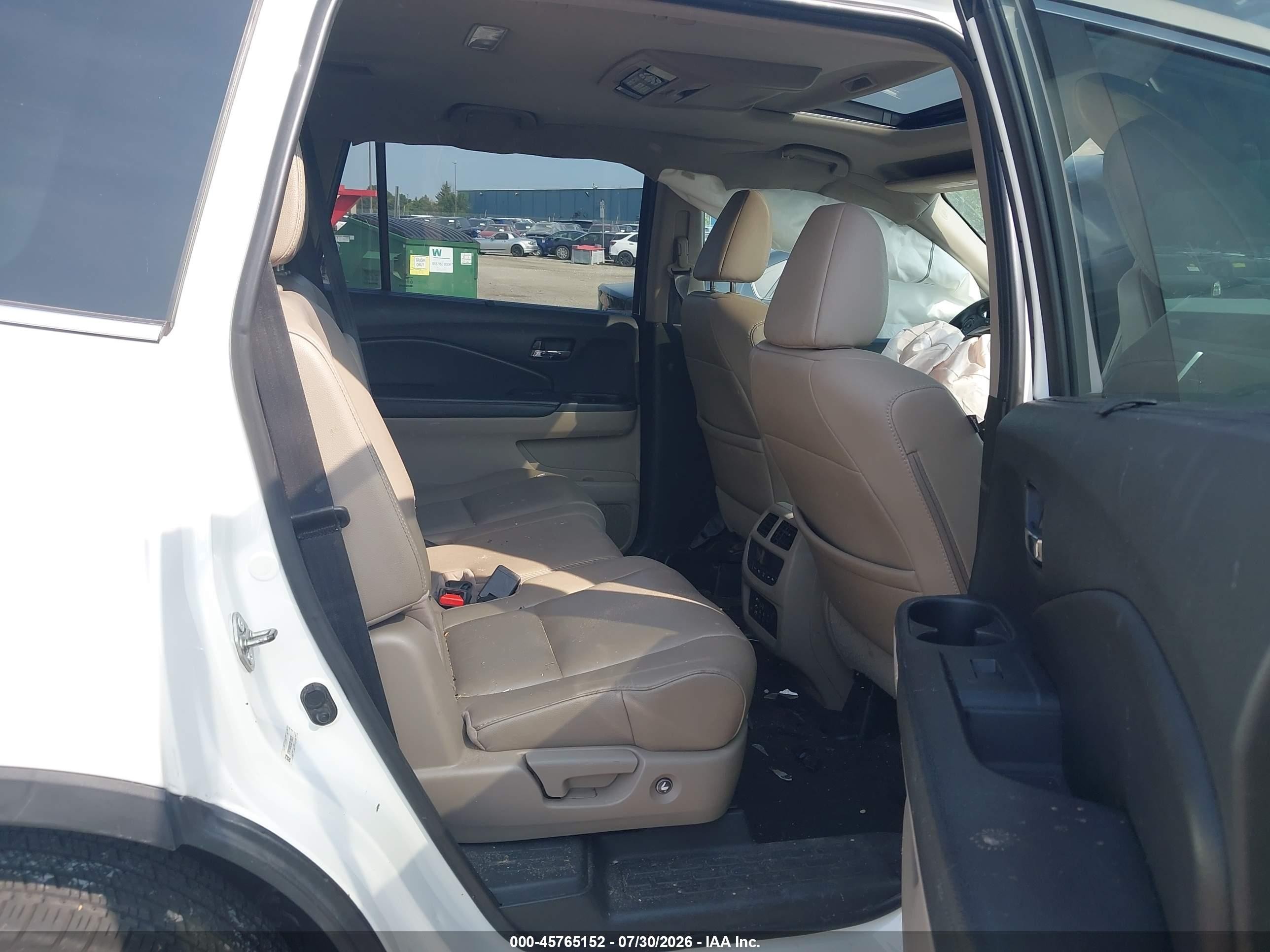 2016 Honda Pilot VIN 5FNYF6H82GB100675 IAAI salvage auction — Front End, Junk Bill Of Sale Mv2459 (Wisconsin), sold $1,600 on 2026-09-03 (photo 8)