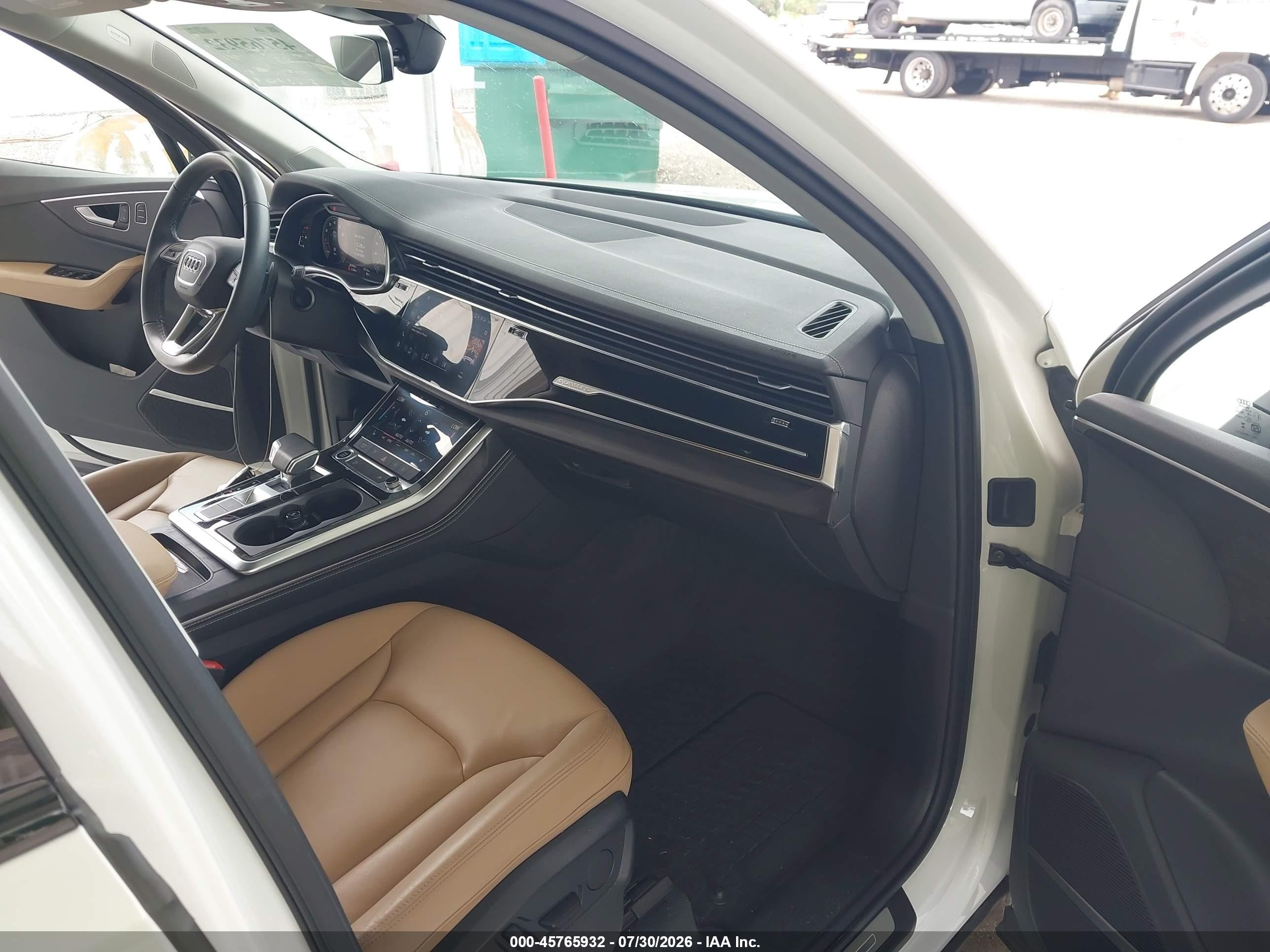 2025 Audi Q7 VIN WA1LVBF73SD021851 IAAI salvage auction — Rear End, Rebuildable (Florida), sold $26,750 on 2026-08-27 (photo 5)