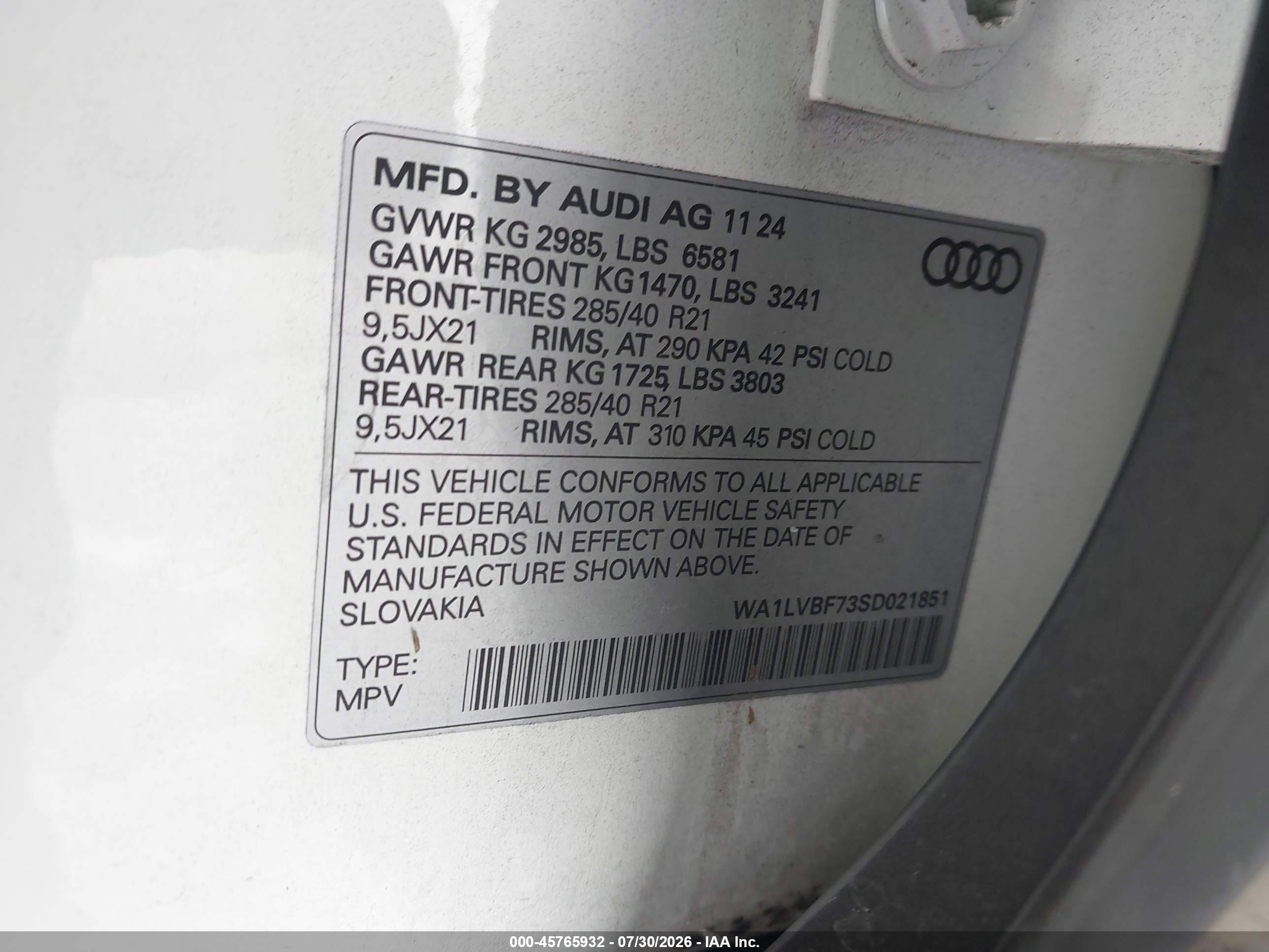 2025 Audi Q7 VIN WA1LVBF73SD021851 IAAI salvage auction — Rear End, Rebuildable (Florida), sold $26,750 on 2026-08-27 (photo 9)