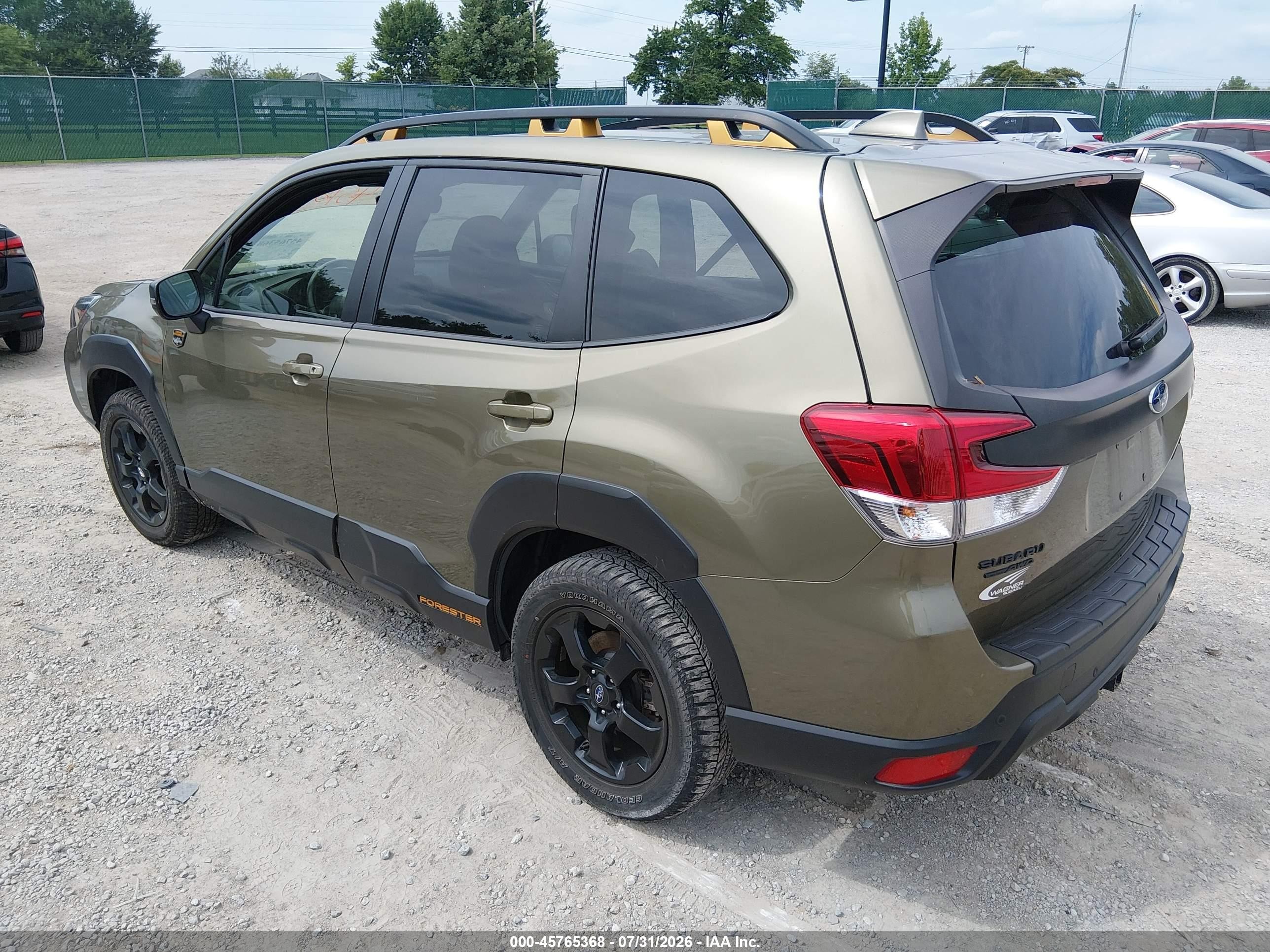 2023 Subaru Forester VIN JF2SKAMC8PH547592 IAAI salvage auction — Side, Salvage (Kentucky), sold $6,700 on 2026-09-11 (photo 3)