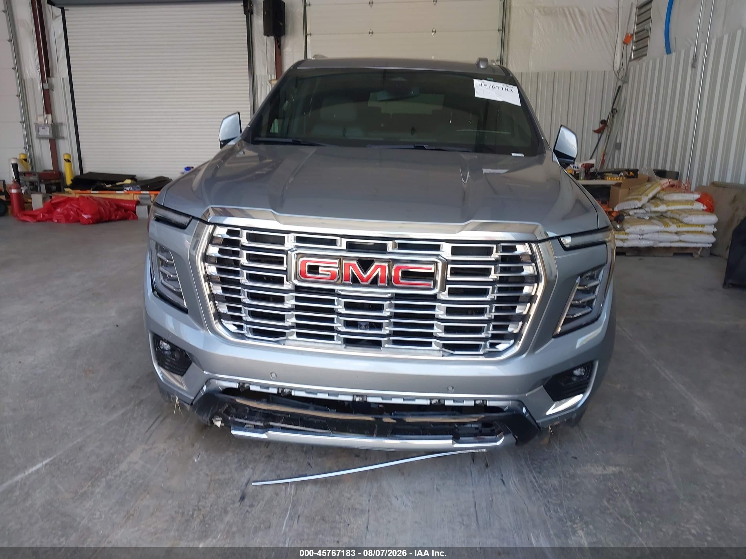 2025 GMC Yukon XL VIN 1GKS2JRL9SR248773 IAAI salvage auction — Front End, Clear (Florida), sold $39,500 on 2026-08-15 (photo 6)
