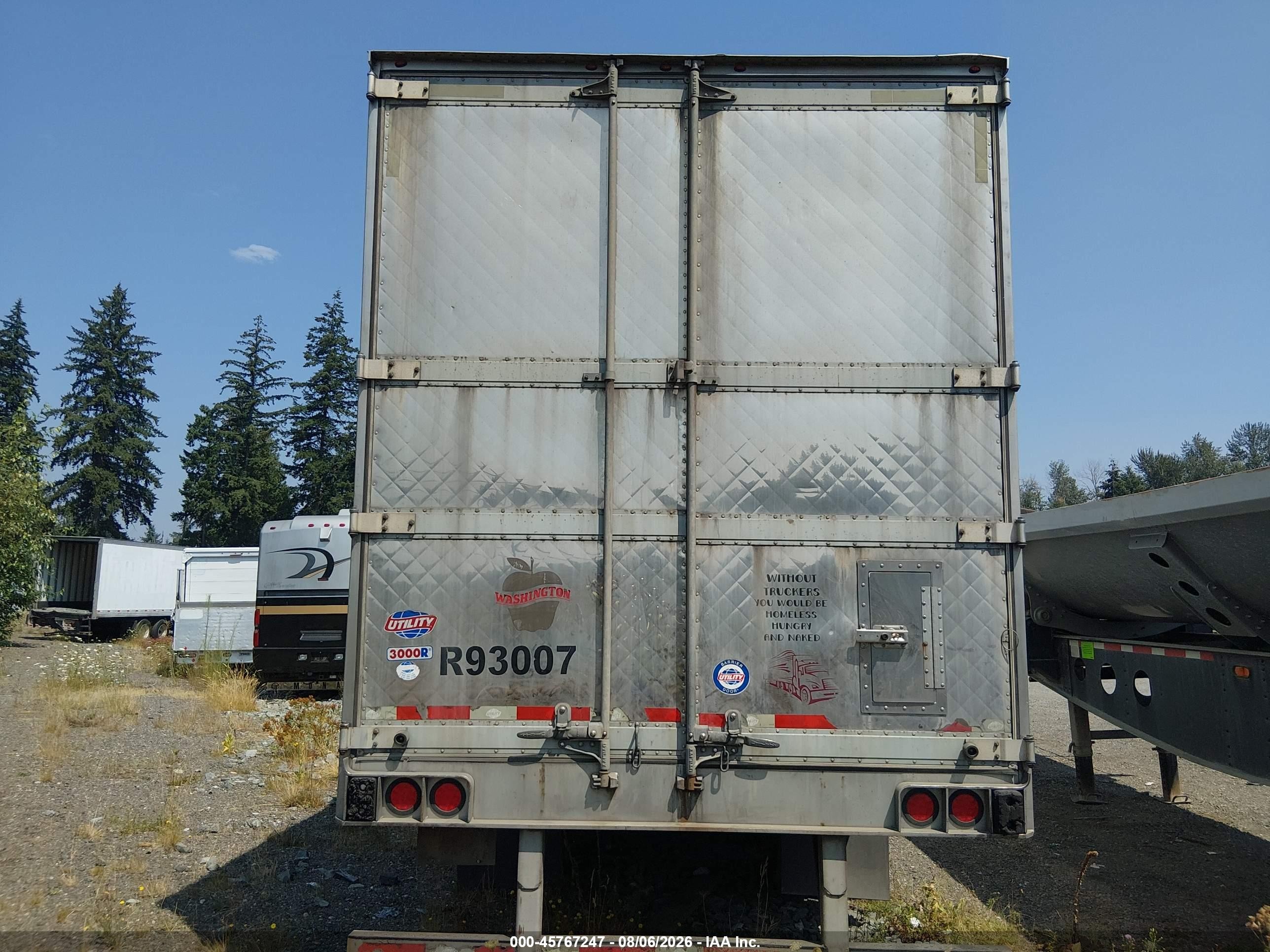 2019 Utility Trailer Mfg Utility Trailer Mfg VIN 1UYVS2537K2593007 IAAI salvage auction — Rear End, Clear (Washington), sold $12,350 on 2026-09-09 (photo 7)