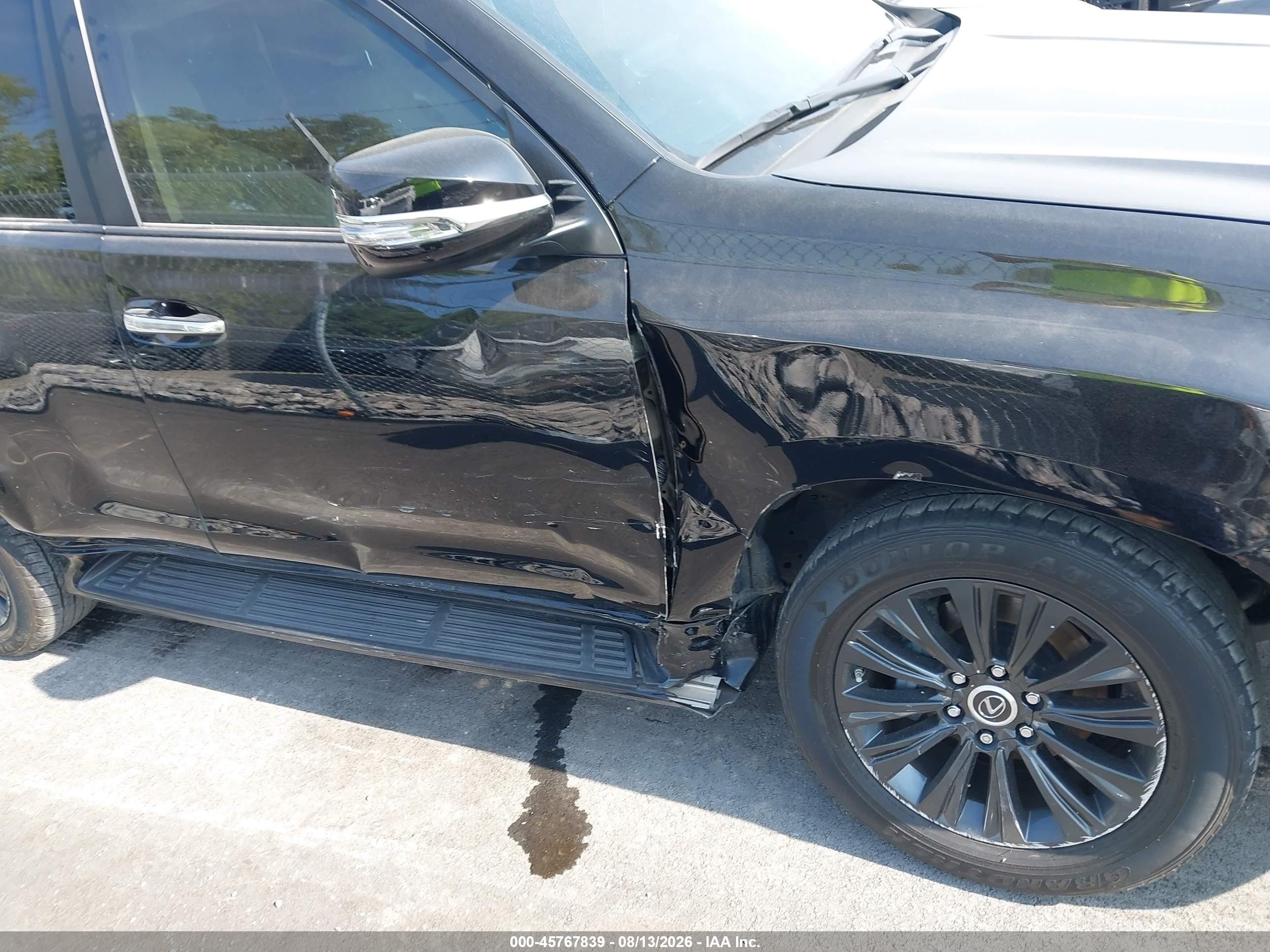 2023 Lexus GX 460 VIN JTJAM7BX1P5362442 IAAI salvage auction — Side, Salvage (Tennessee), sold $24,200 on 2026-09-05 (photo 6)