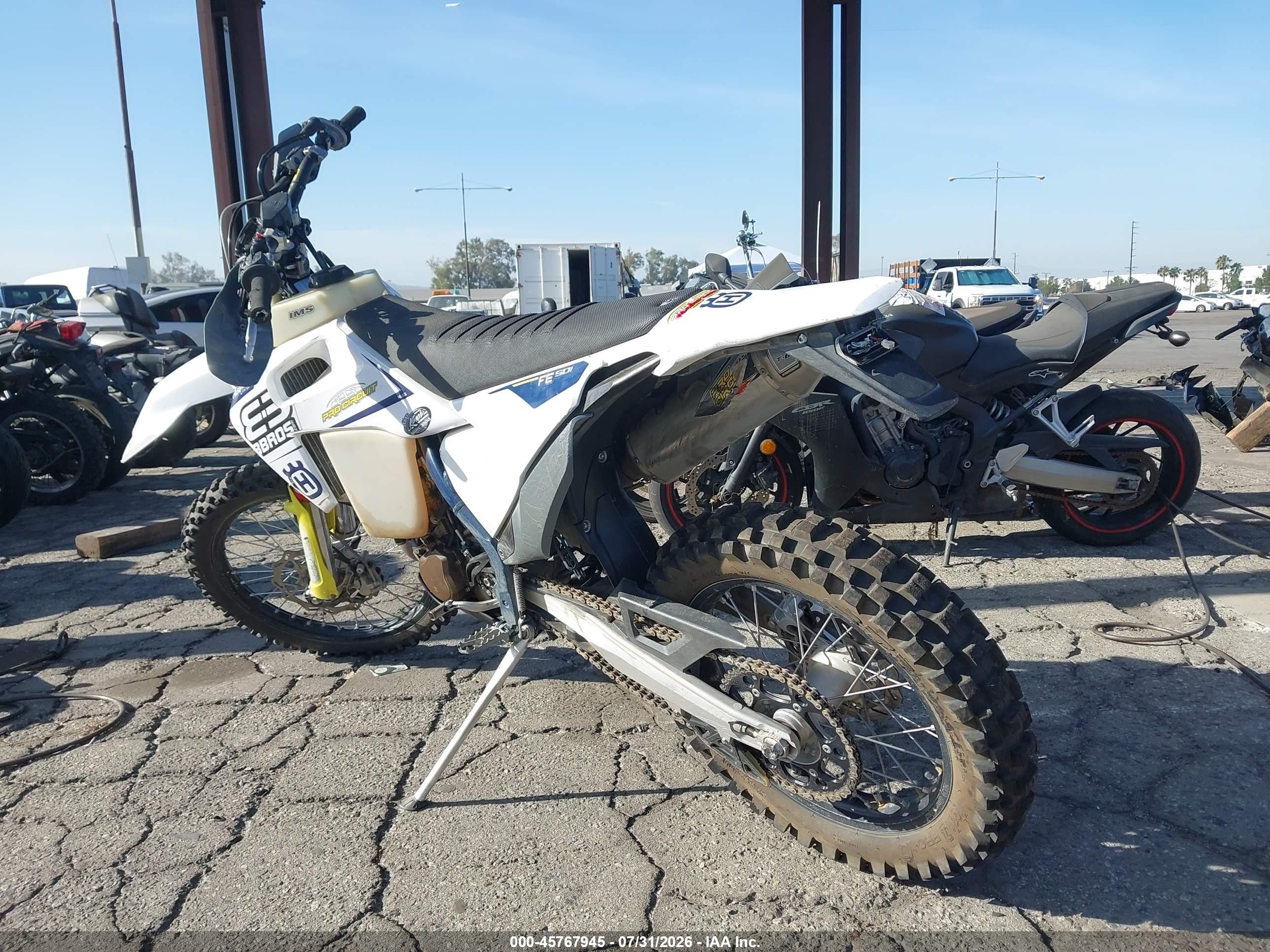 2021 Husqvarna Fe VIN VBKUAM40XMM430583 IAAI salvage auction — Front End, Salvage (California), sold $1,425 on 2026-09-09 (photo 3)