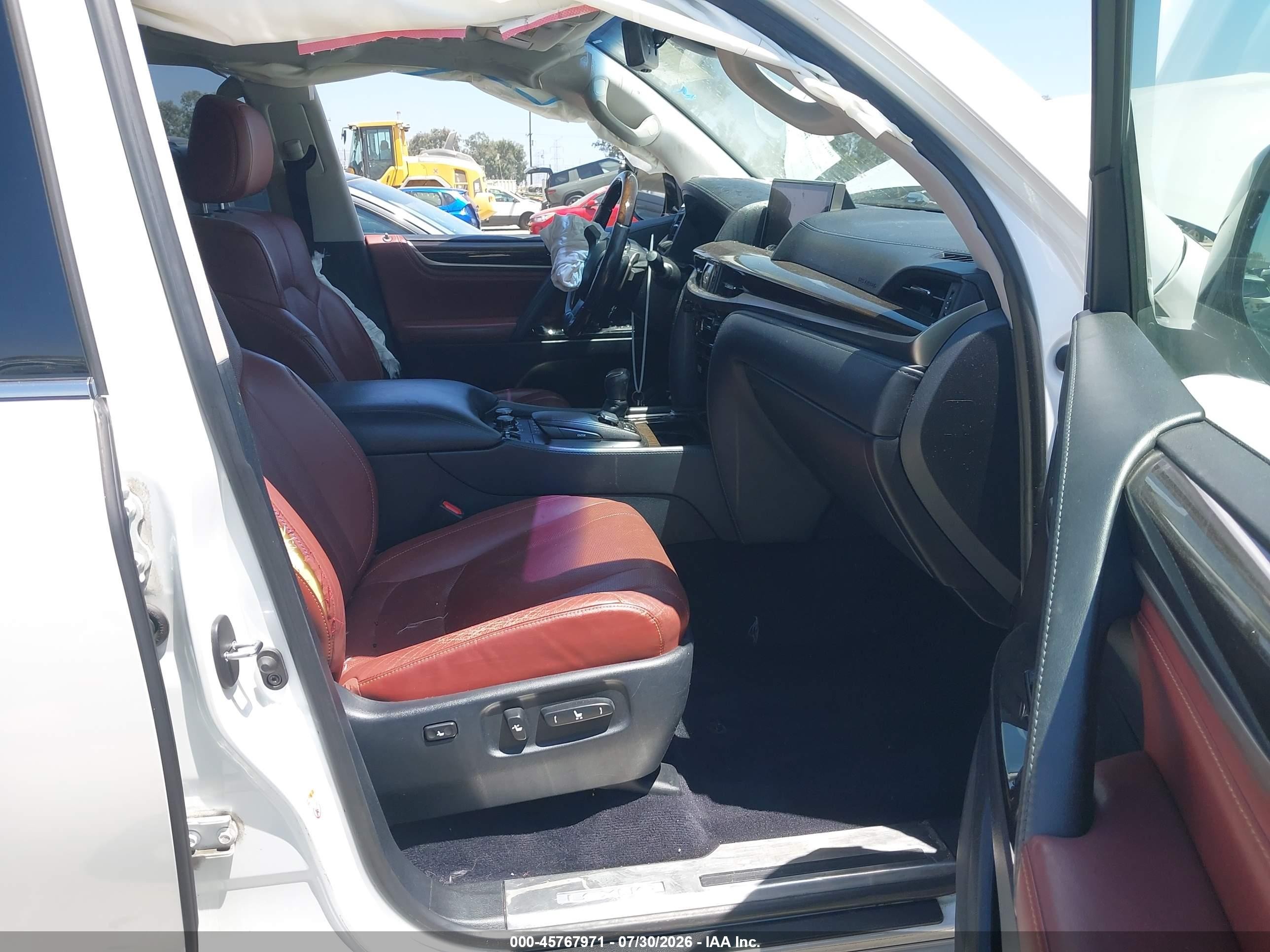 2018 Lexus LX 570 VIN JTJHY7AX1J4254730 IAAI salvage auction — Front End, Salvage (California), sold $27,750 on 2026-08-16 (photo 5)