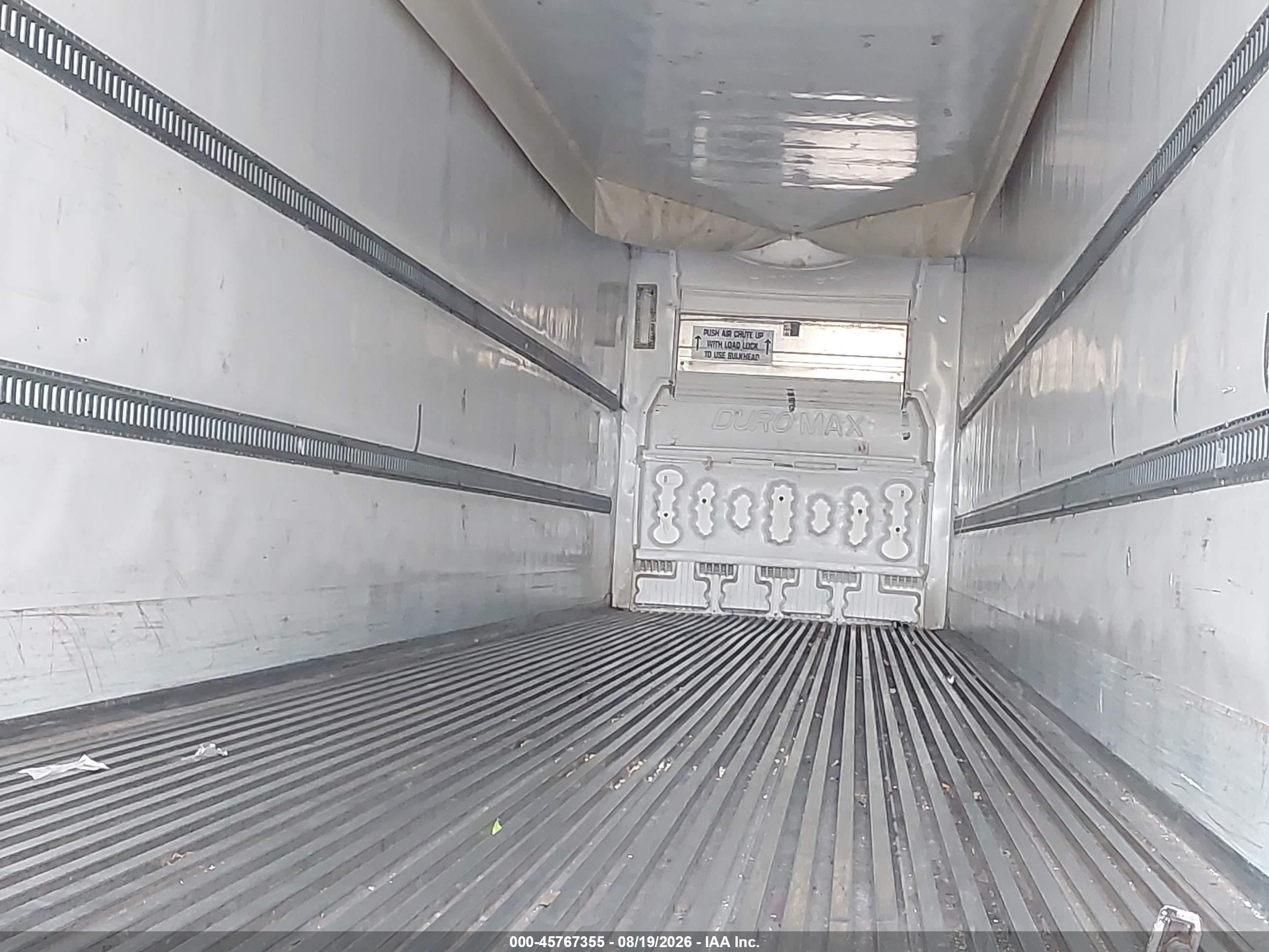 2019 Wabash National Corp Wabash National Corp VIN 1JJV532B3KL116633 IAAI salvage auction — Side, Clear (Washington), sold $9,600 on 2026-09-09 (photo 5)