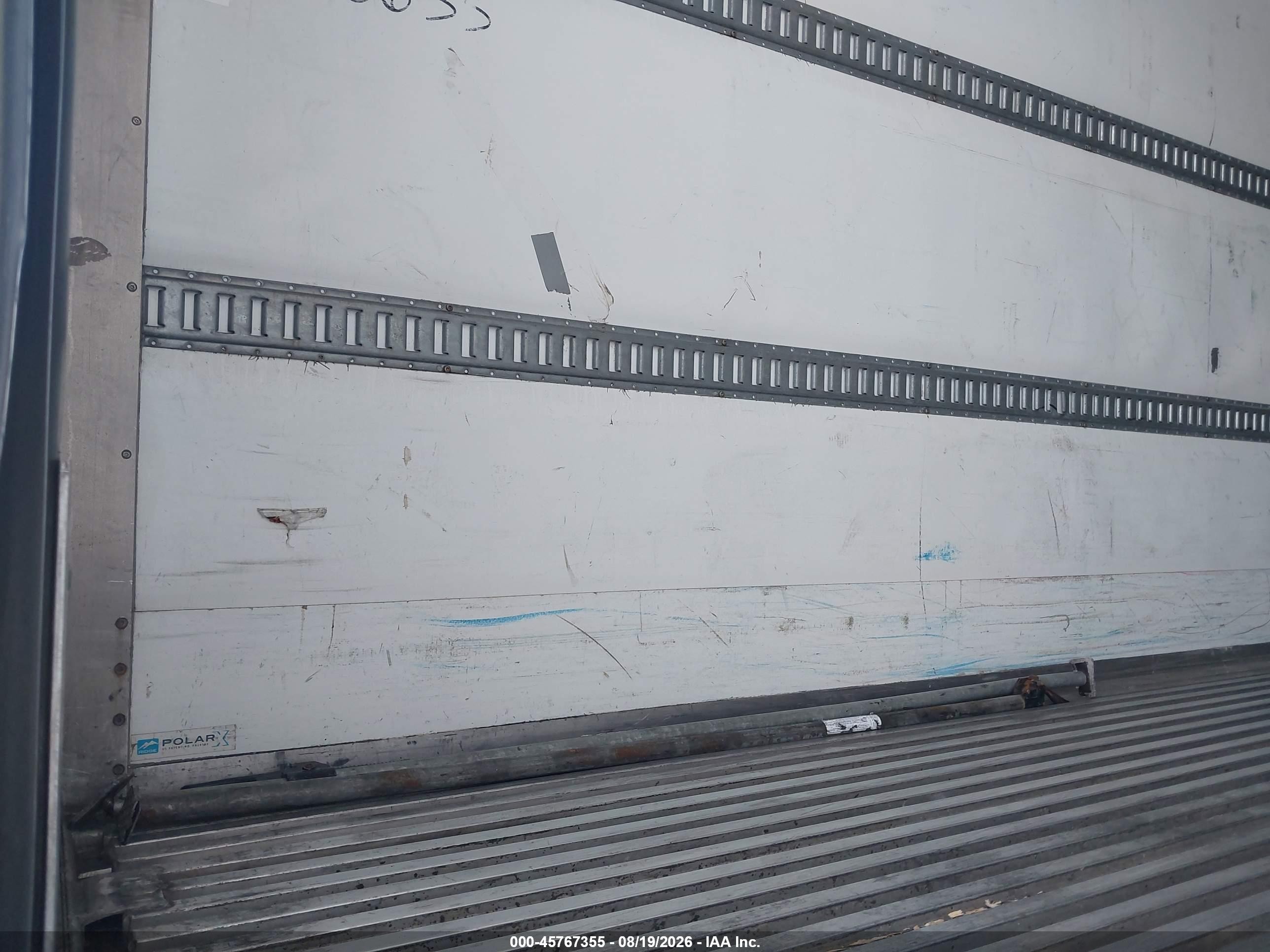 2019 Wabash National Corp Wabash National Corp VIN 1JJV532B3KL116633 IAAI salvage auction — Side, Clear (Washington), sold $9,600 on 2026-09-09 (photo 8)