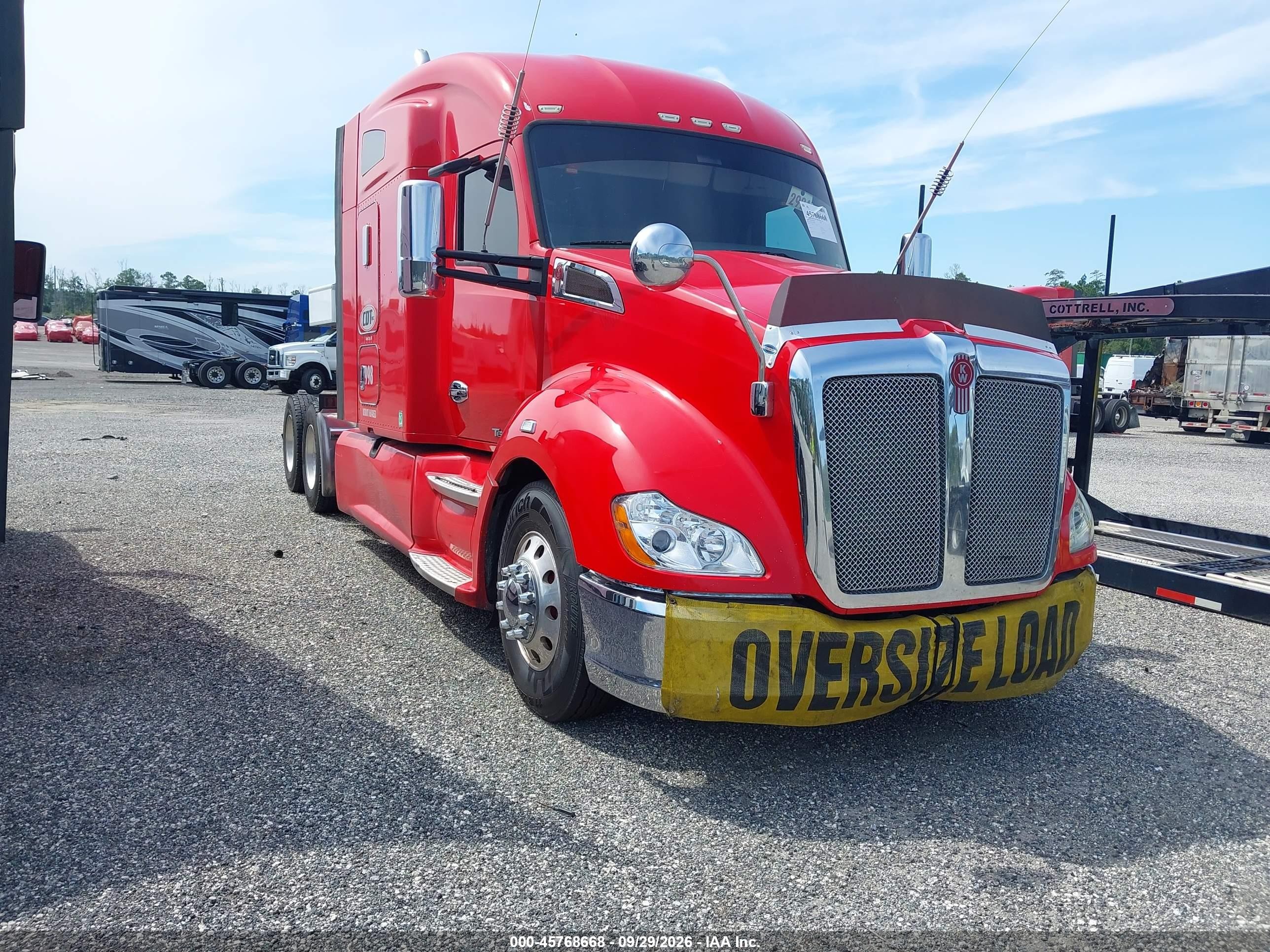 2018 Kenworth T680 VIN 1XKYDP9X8JJ199492 — IAAI salvage auction photo