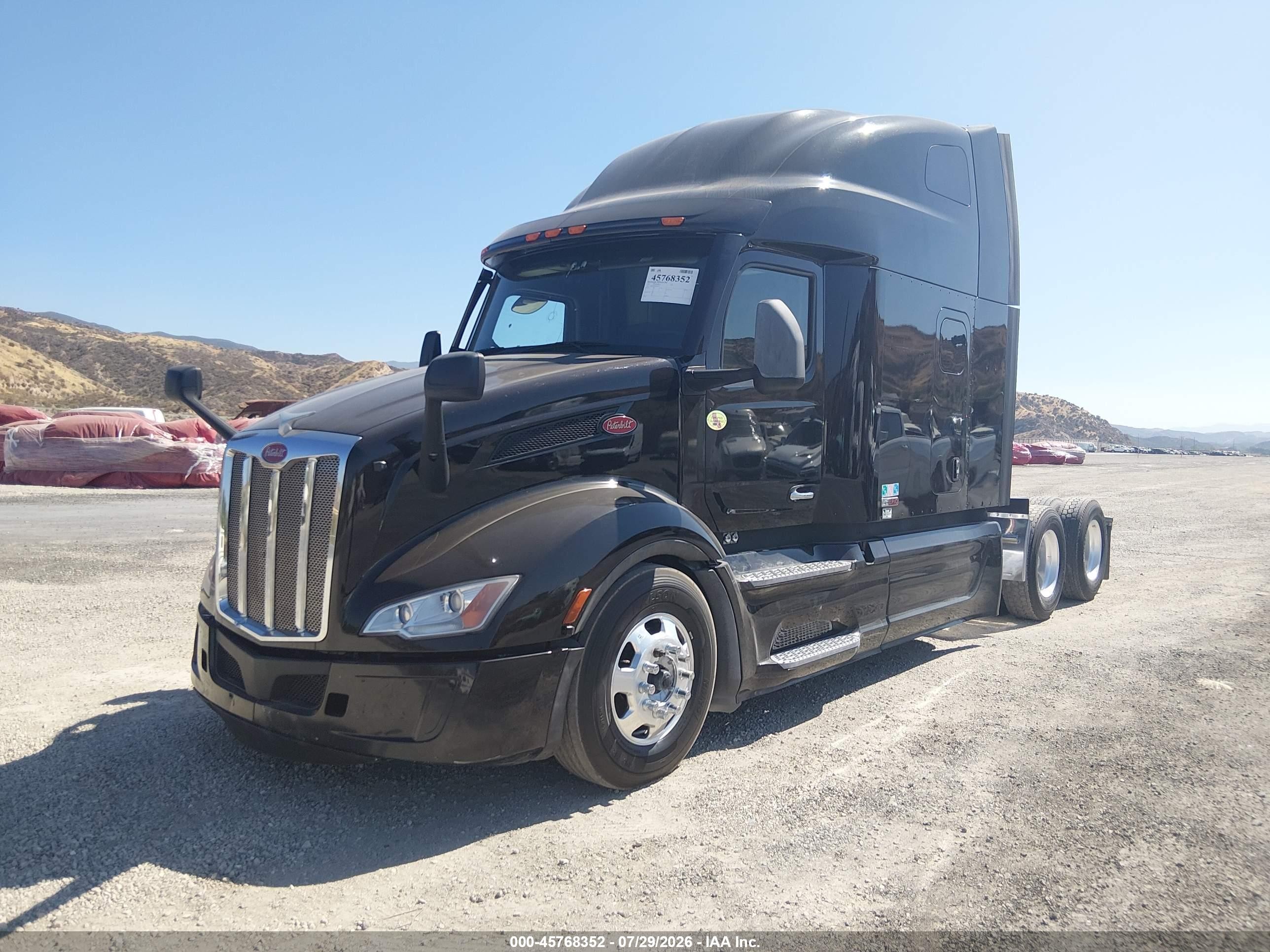 2024 Peterbilt 579 VIN 1XPBD49X4RD656520 IAAI salvage auction — Front End, Clear-Dealer Only (Indiana), sold $26,900 on 2026-09-02 (photo 2)