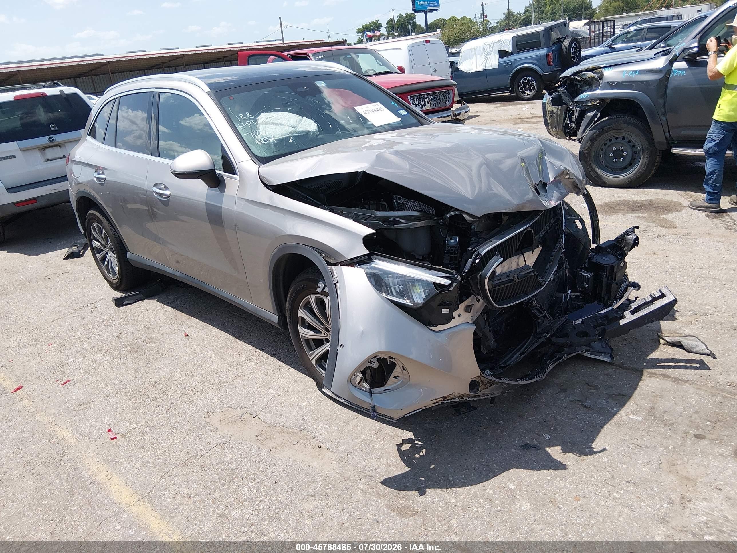 2024 Mercedes-Benz GLC-Class VIN W1NKM4GB2RF133101 — IAAI salvage auction photo