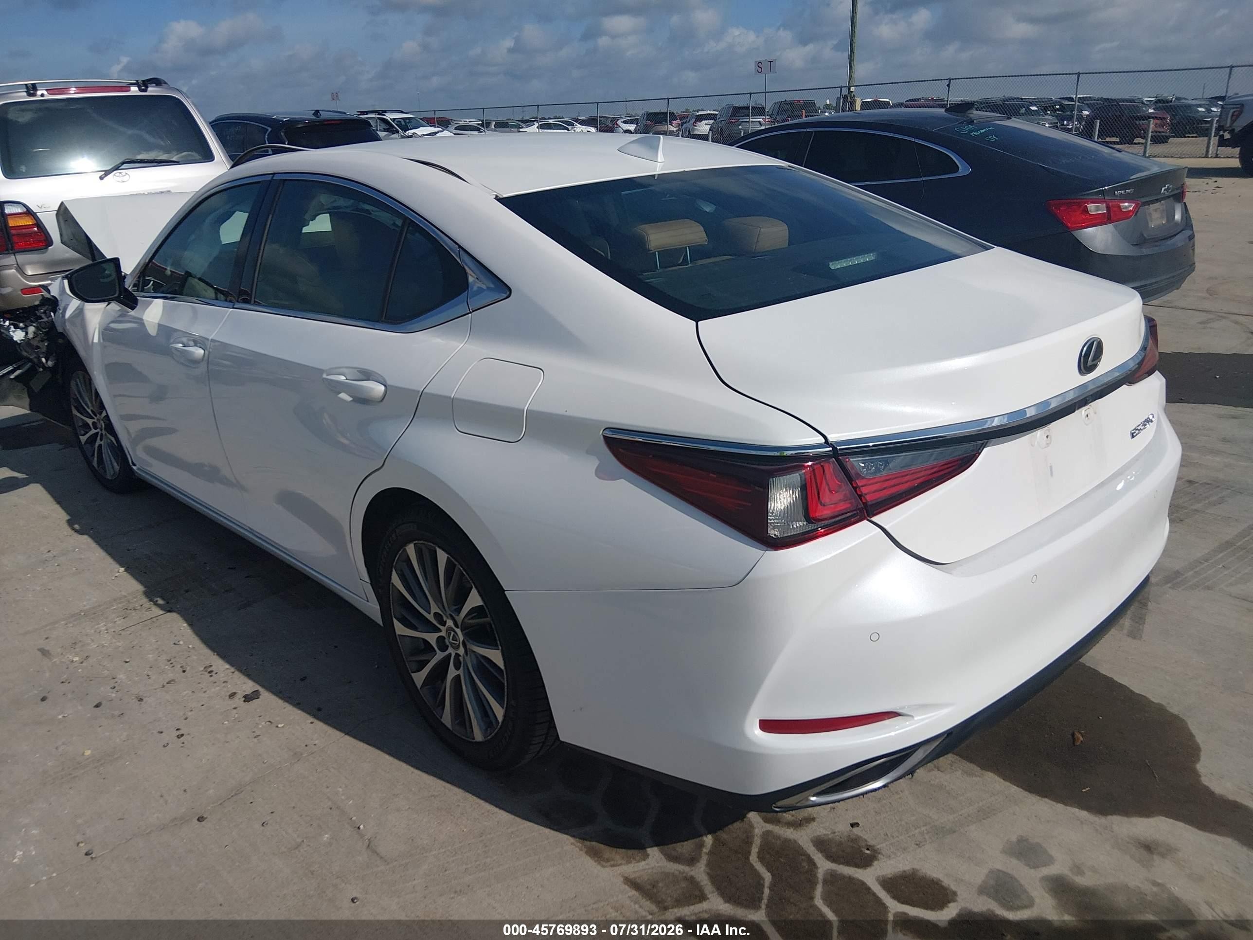 2019 Lexus ES VIN 58ABZ1B17KU004525 IAAI salvage auction — Front End, Salvage (Texas), sold $9,000 on 2026-10-01 (photo 3)
