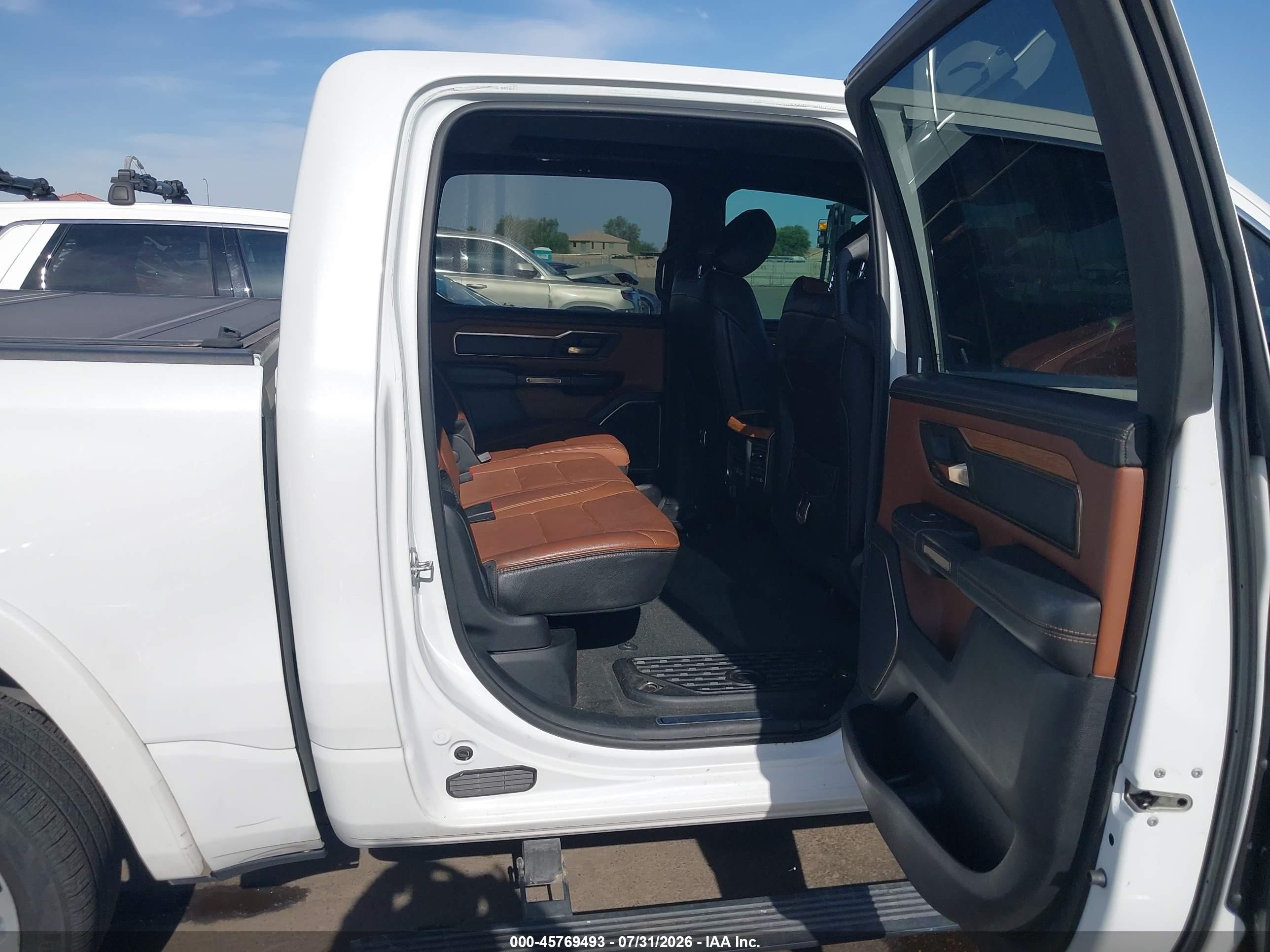 2019 Ram 1500 VIN 1C6SRFKT7KN897114 IAAI salvage auction — Front & Rear, Salvage (Arizona), sold $14,600 on 2026-09-24 (photo 8)