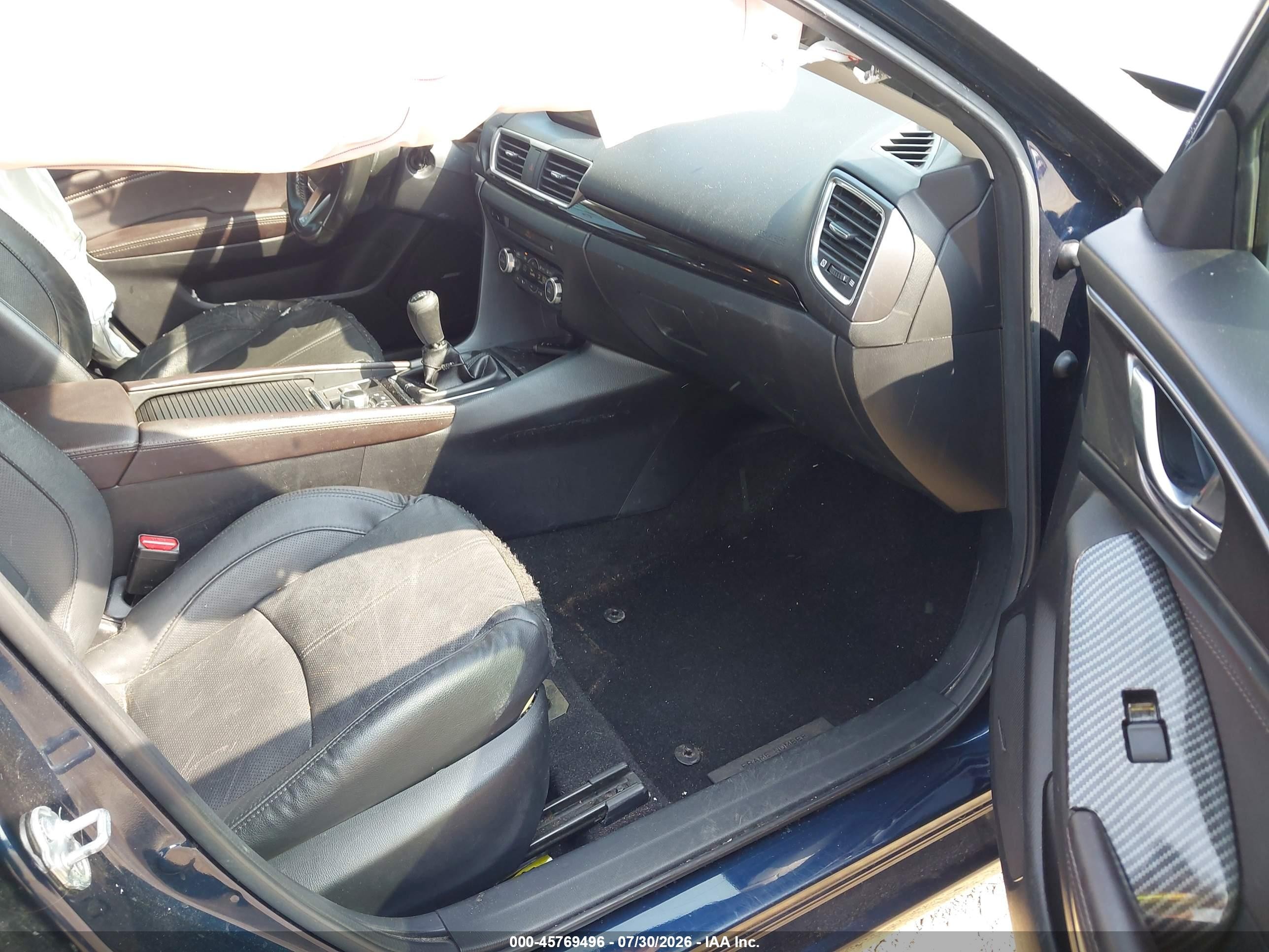 2018 Mazda 3 VIN 3MZBN1M3XJM162640 IAAI salvage auction — Rear End, Clear (Wisconsin), sold $1,650 on 2026-09-03 (photo 5)