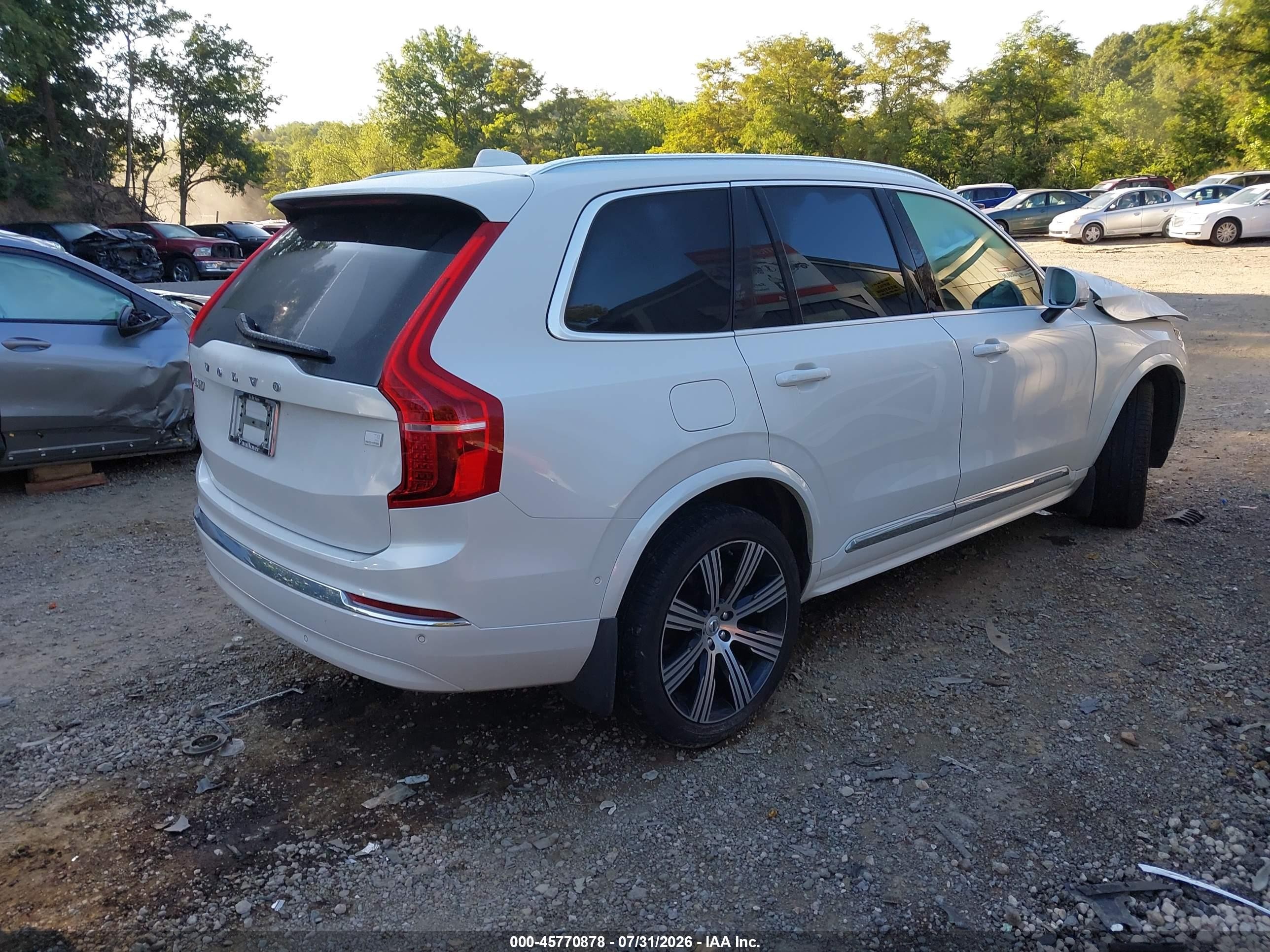 2024 Volvo XC90 Recharge VIN YV4H60CF5R1171963 IAAI salvage auction — Front End, Salvage (Pennsylvania), sold $18,500 on 2026-09-16 (photo 4)