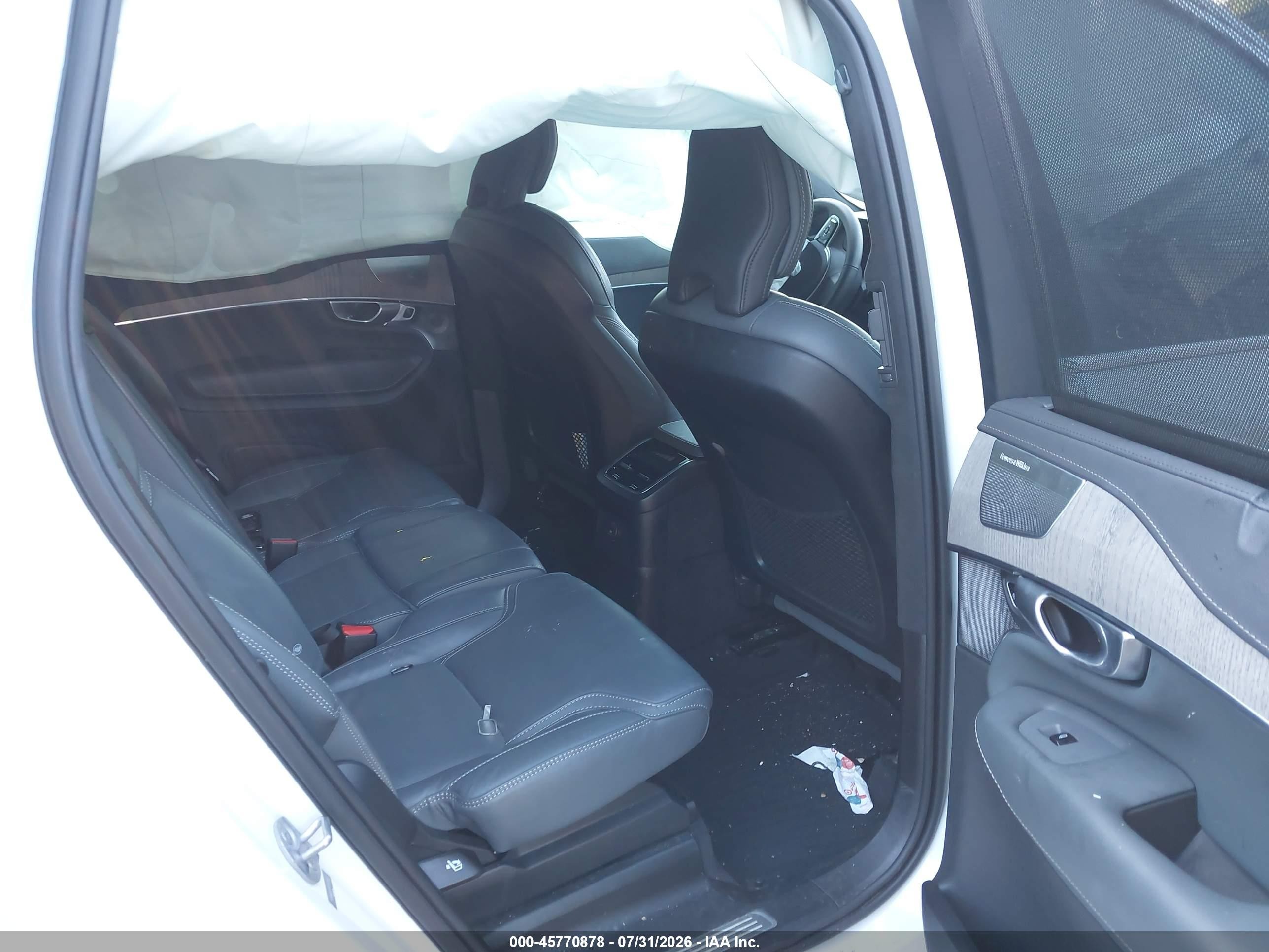 2024 Volvo XC90 Recharge VIN YV4H60CF5R1171963 IAAI salvage auction — Front End, Salvage (Pennsylvania), sold $18,500 on 2026-09-16 (photo 8)