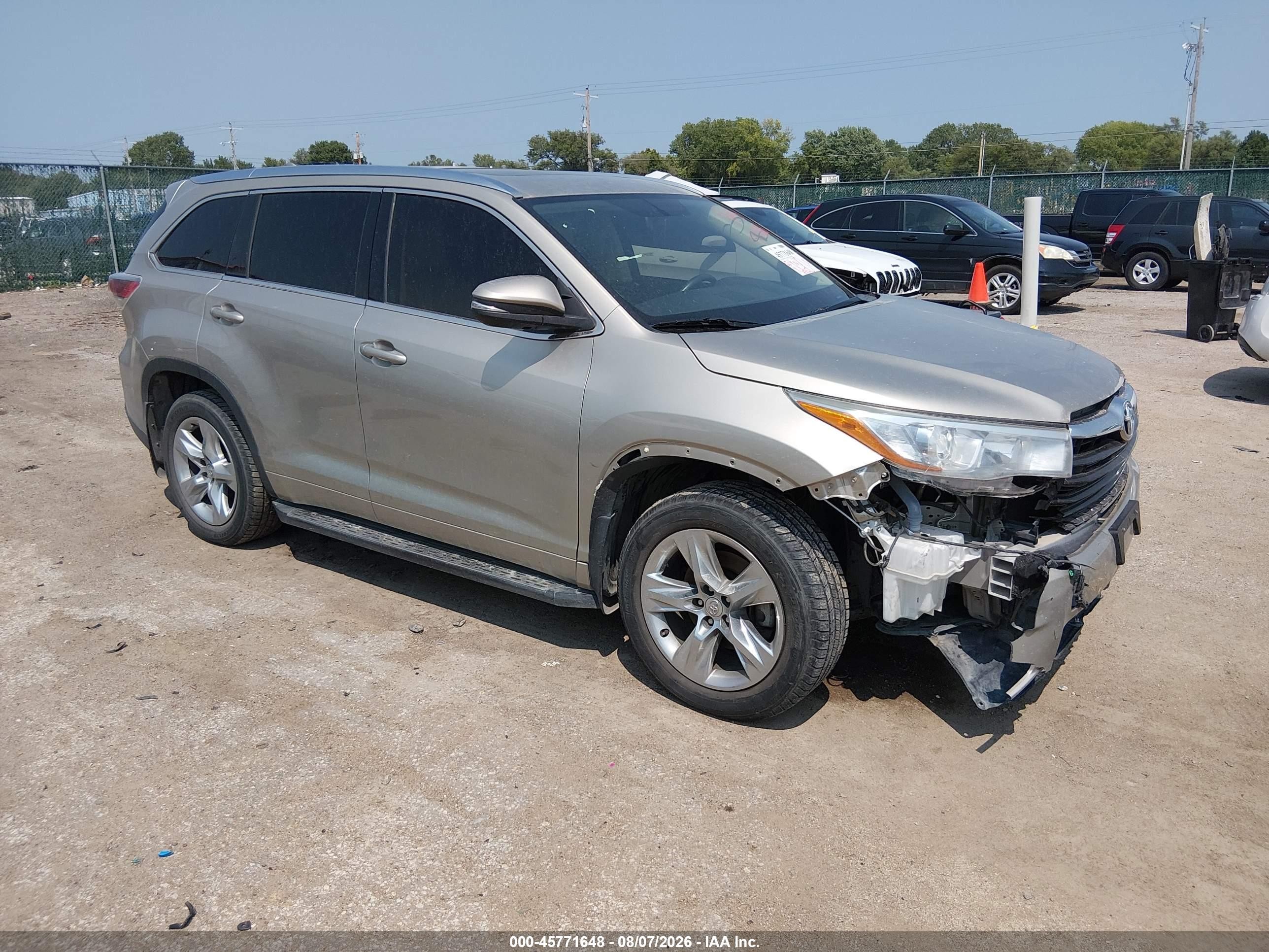 2015 Toyota Highlander VIN 5TDYKRFH0FS062874 — IAAI salvage auction photo