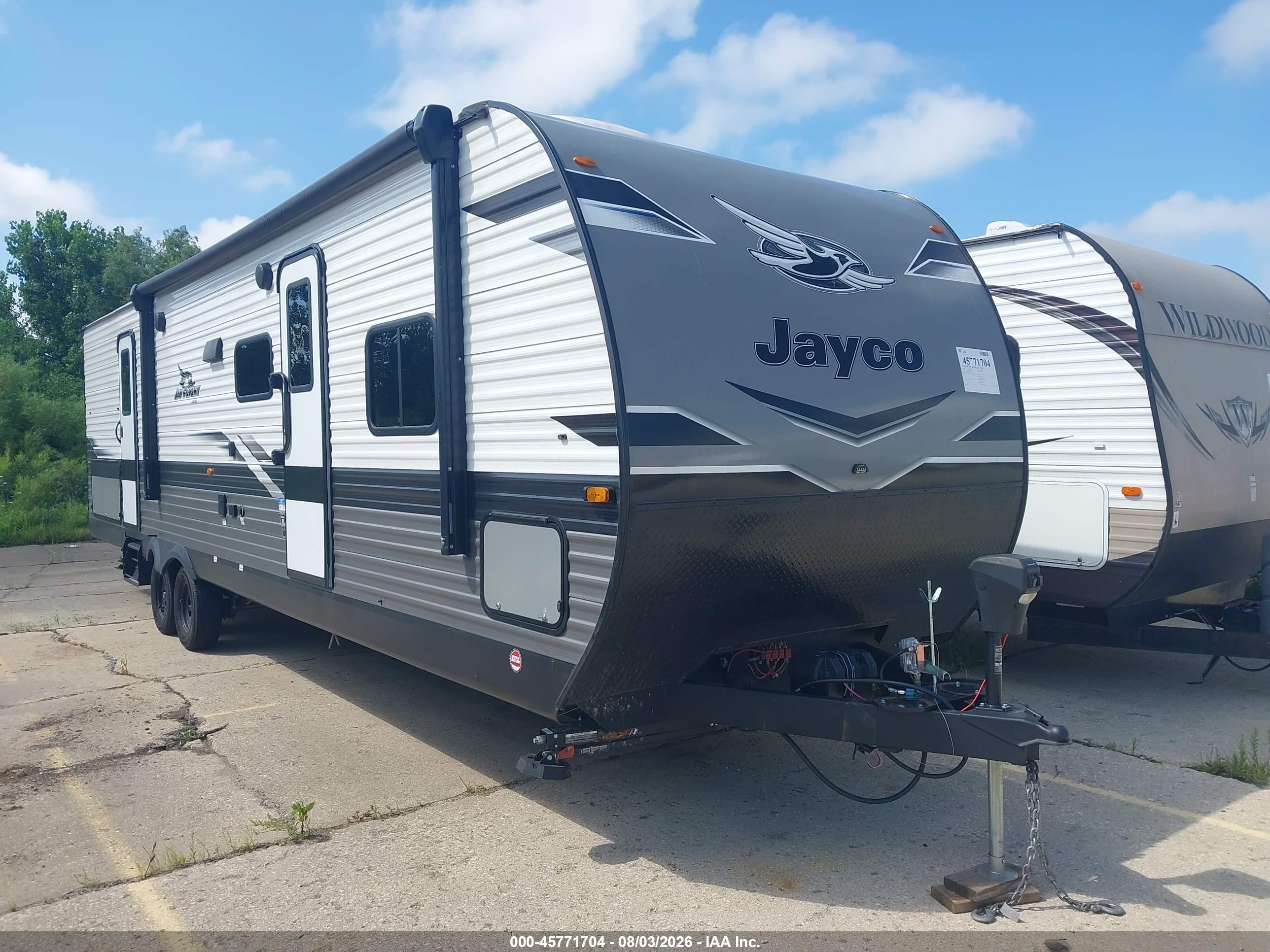 2024 Jayco Jay Flight VIN 1UJBC0BT3R17T0418 — IAAI salvage auction photo