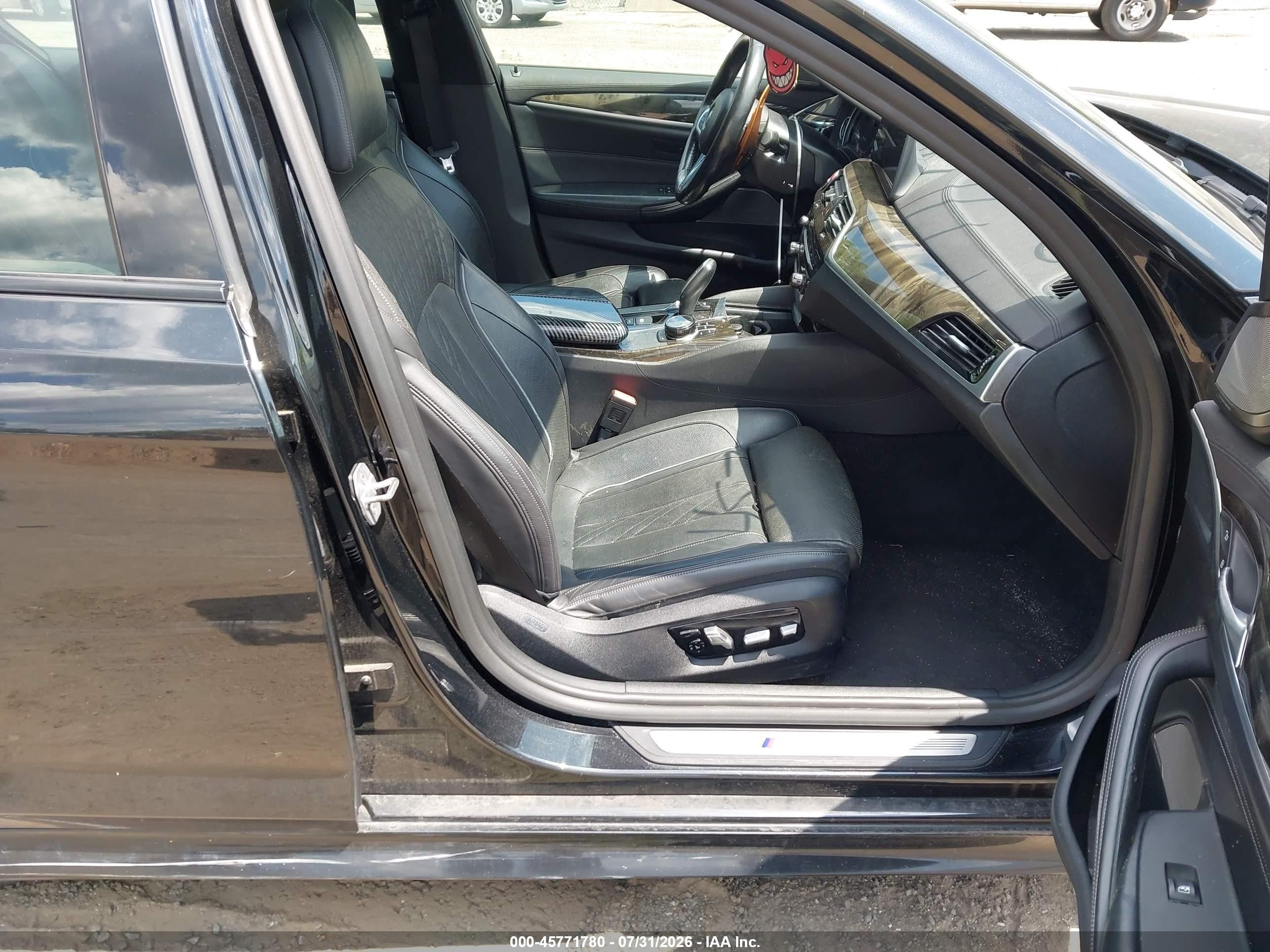 2018 BMW 5er VIN WBAJB9C59JB049453 IAAI salvage auction — Front End, Salvage - 75% Or Less (Maryland), sold $7,000 on 2026-09-09 (photo 5)