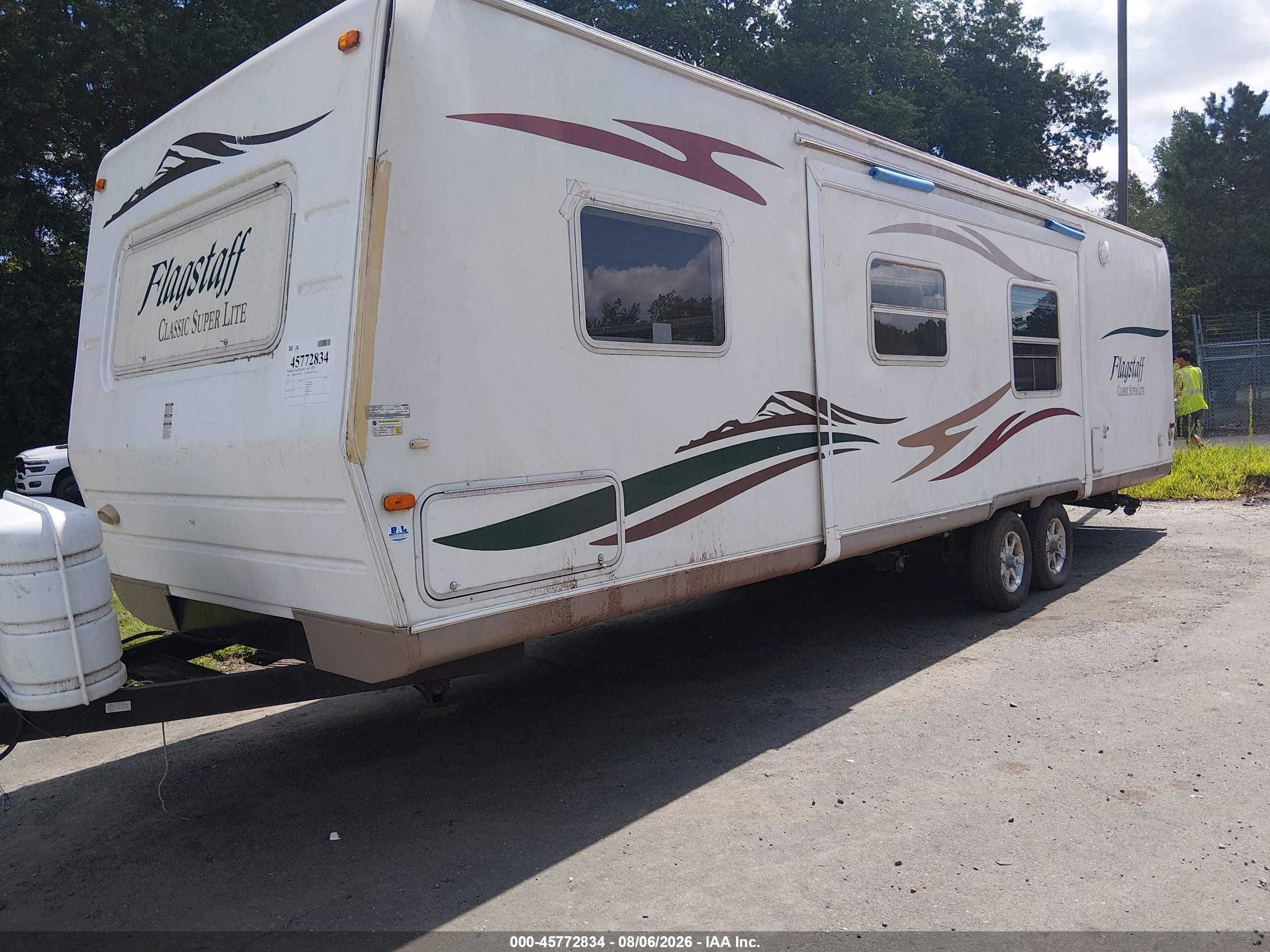 2007 Flagstaff 831krss VIN 4X4TFLG2X71818208 IAAI salvage auction — Normal Wear, Clear (Connecticut), sold $25 on 2026-09-03 (photo 2)