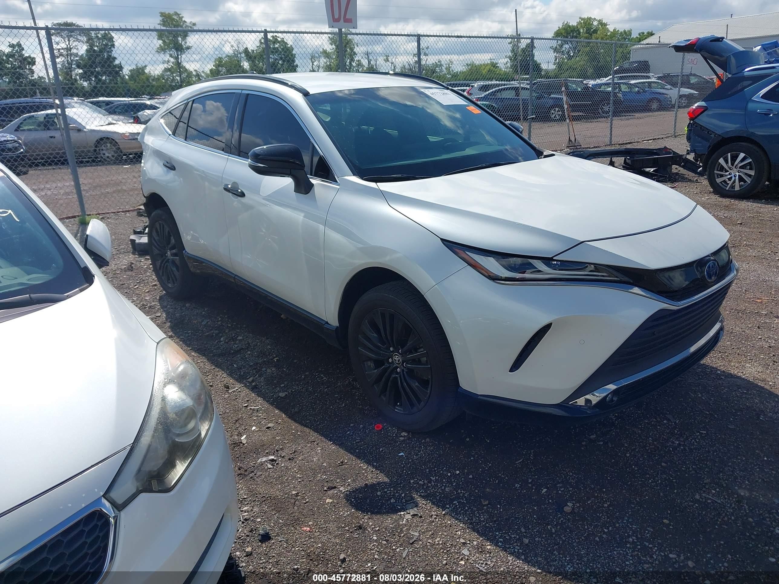 2023 Toyota Venza VIN JTEAAAAH8PJ133598 — IAAI salvage auction photo