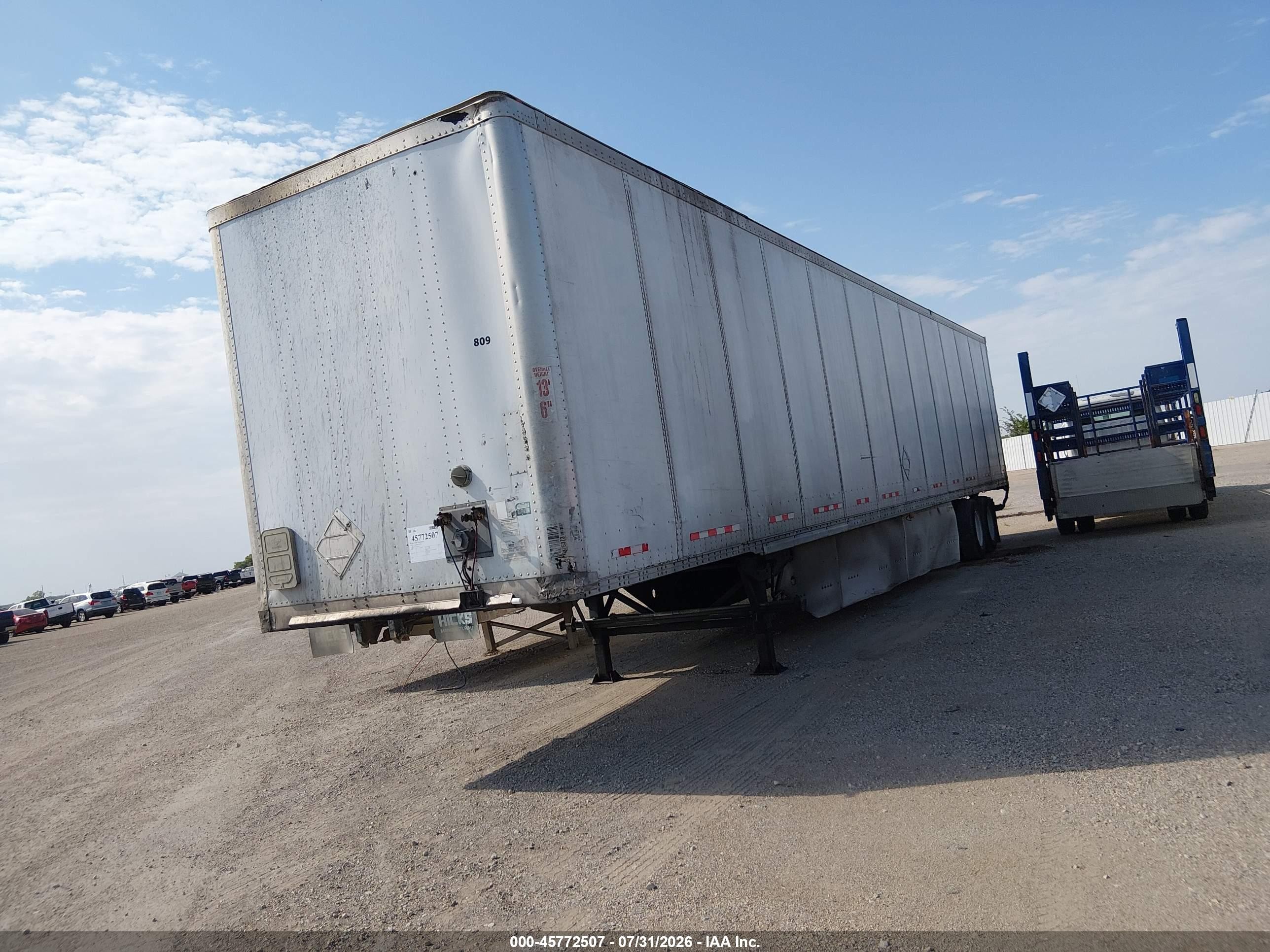 2007 Wabash National Corp Van VIN 1JJV532W67L033126 IAAI salvage auction — Rear End, Original (Texas), sold $2,050 on 2026-09-09 (photo 2)